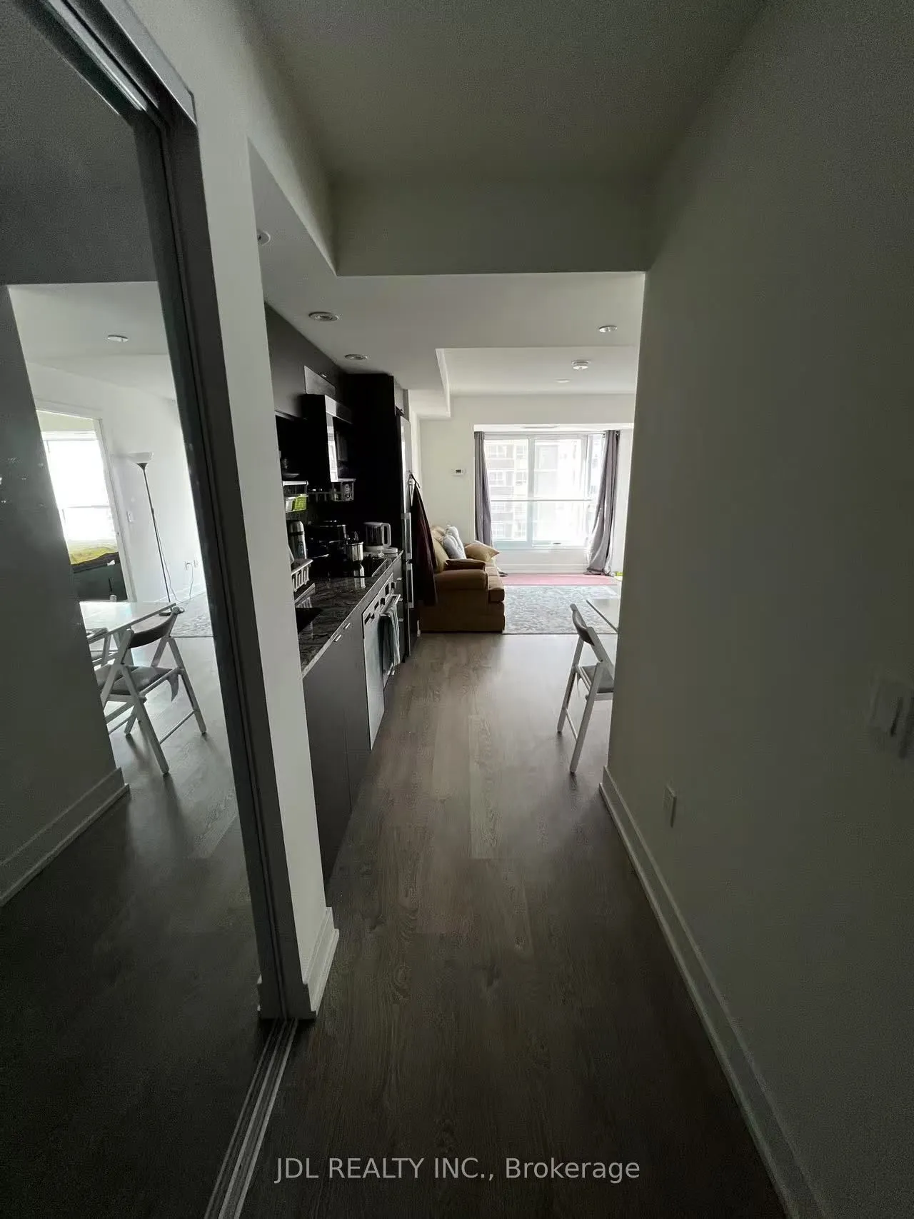 9 Mabelle Avenue, #2215