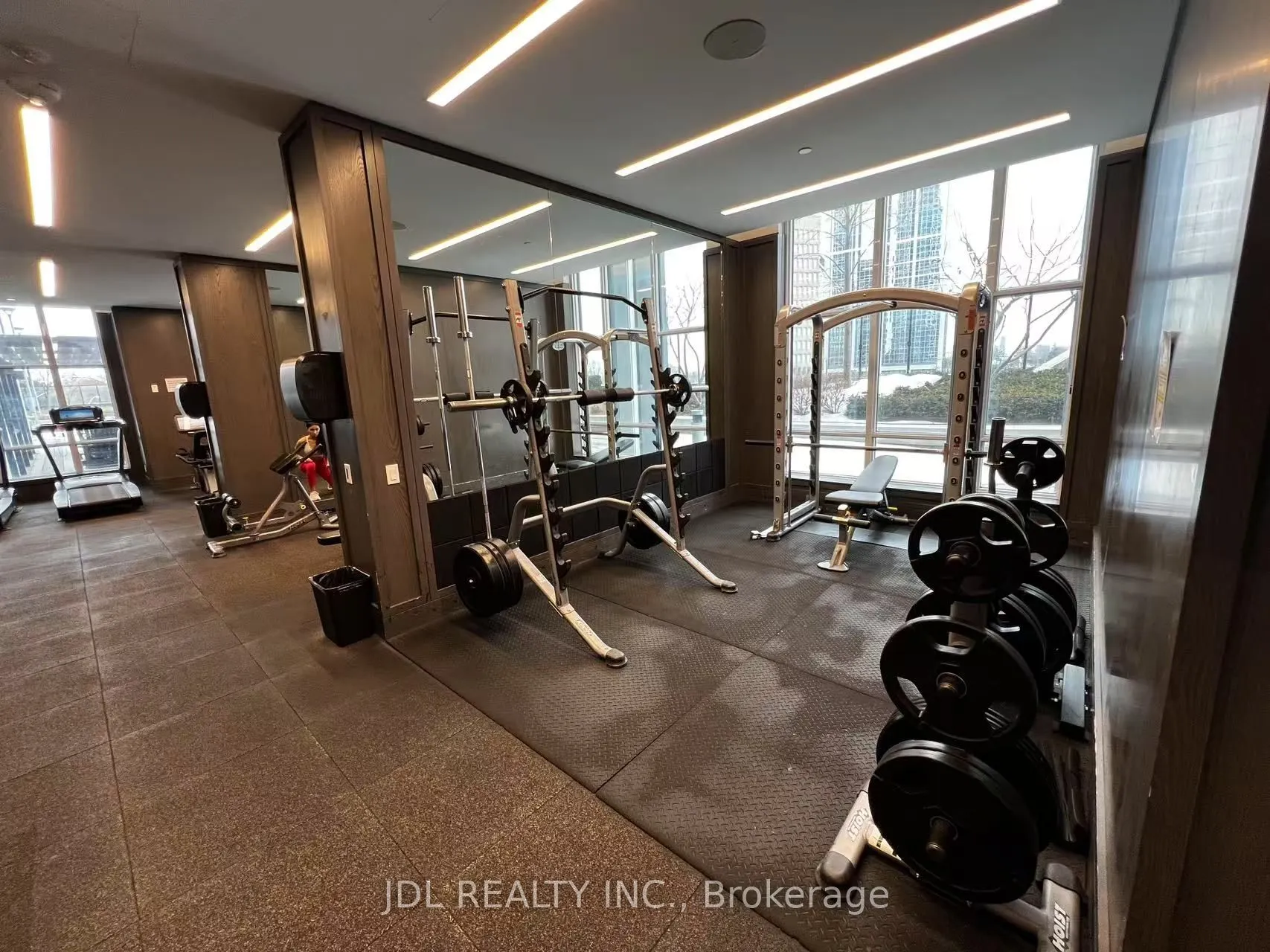 9 Mabelle Avenue, #2215