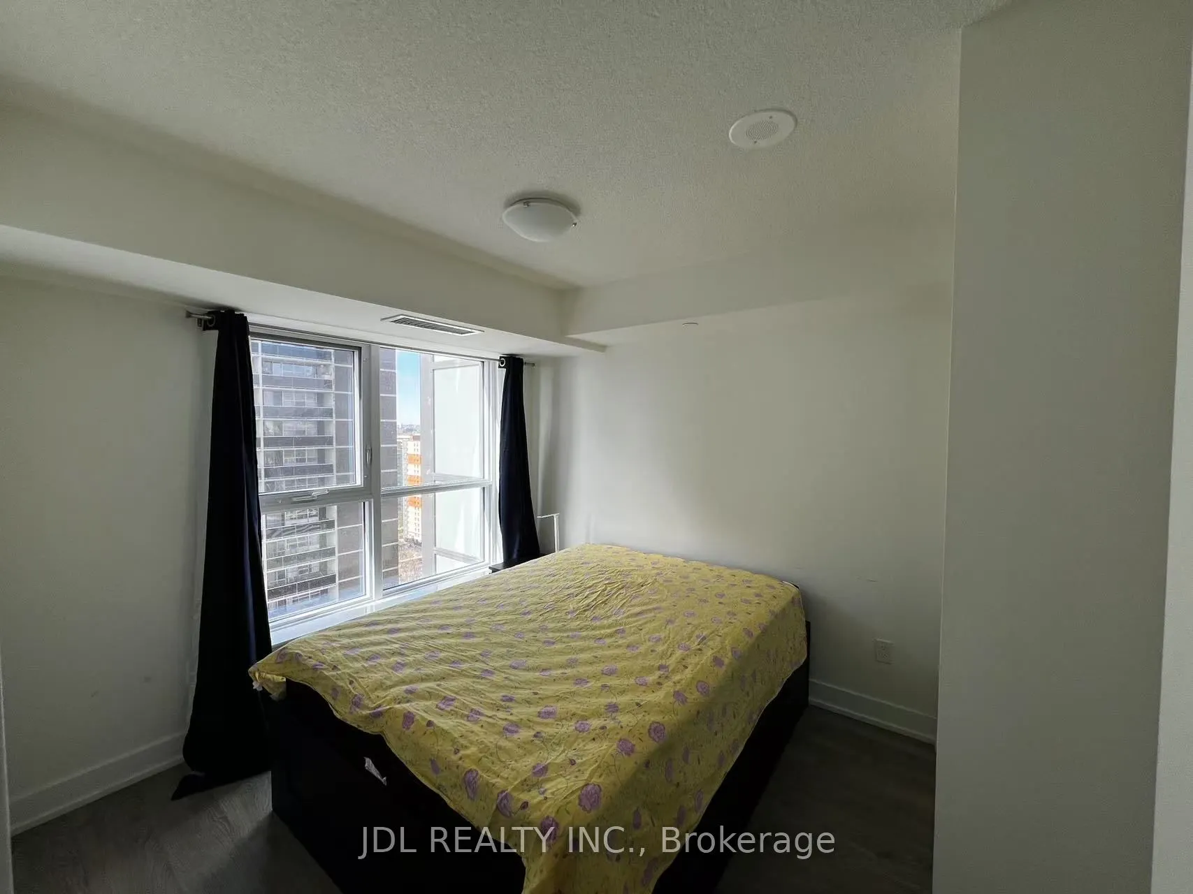 9 Mabelle Avenue, #2215