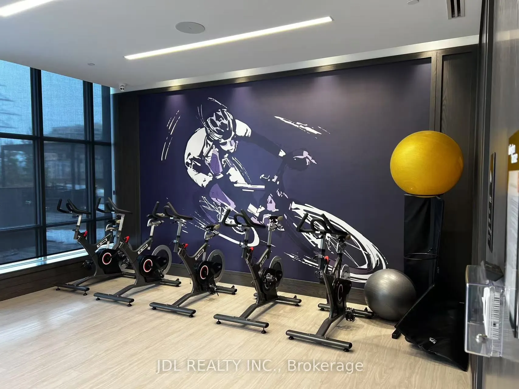 9 Mabelle Avenue, #2215