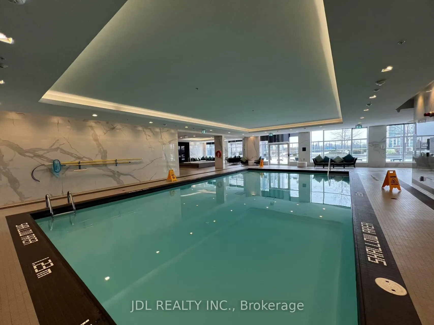 9 Mabelle Avenue, #2215