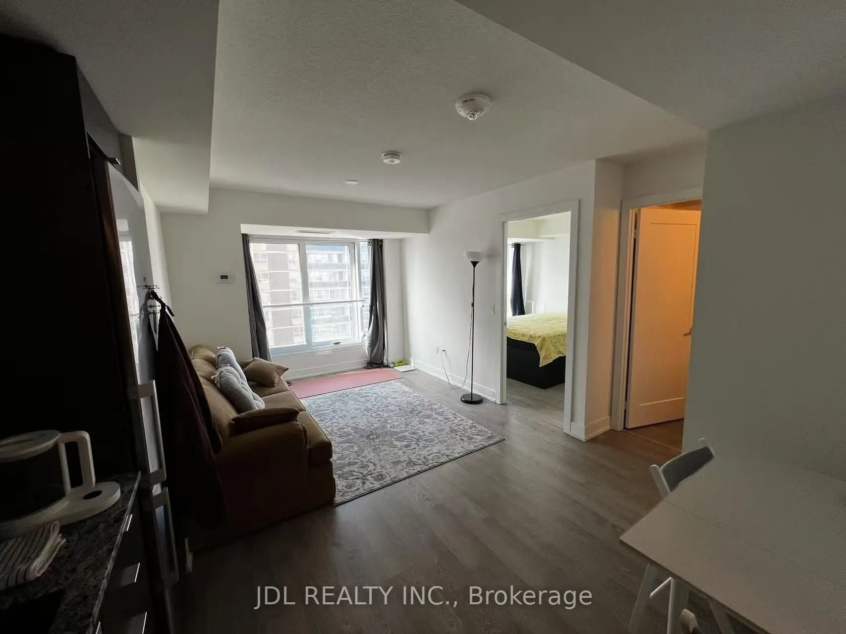 9 Mabelle Avenue, #2215