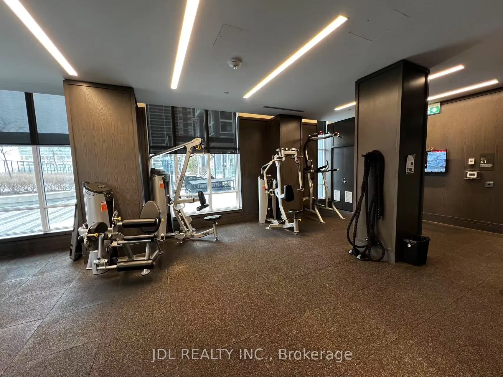 9 Mabelle Avenue, #2215