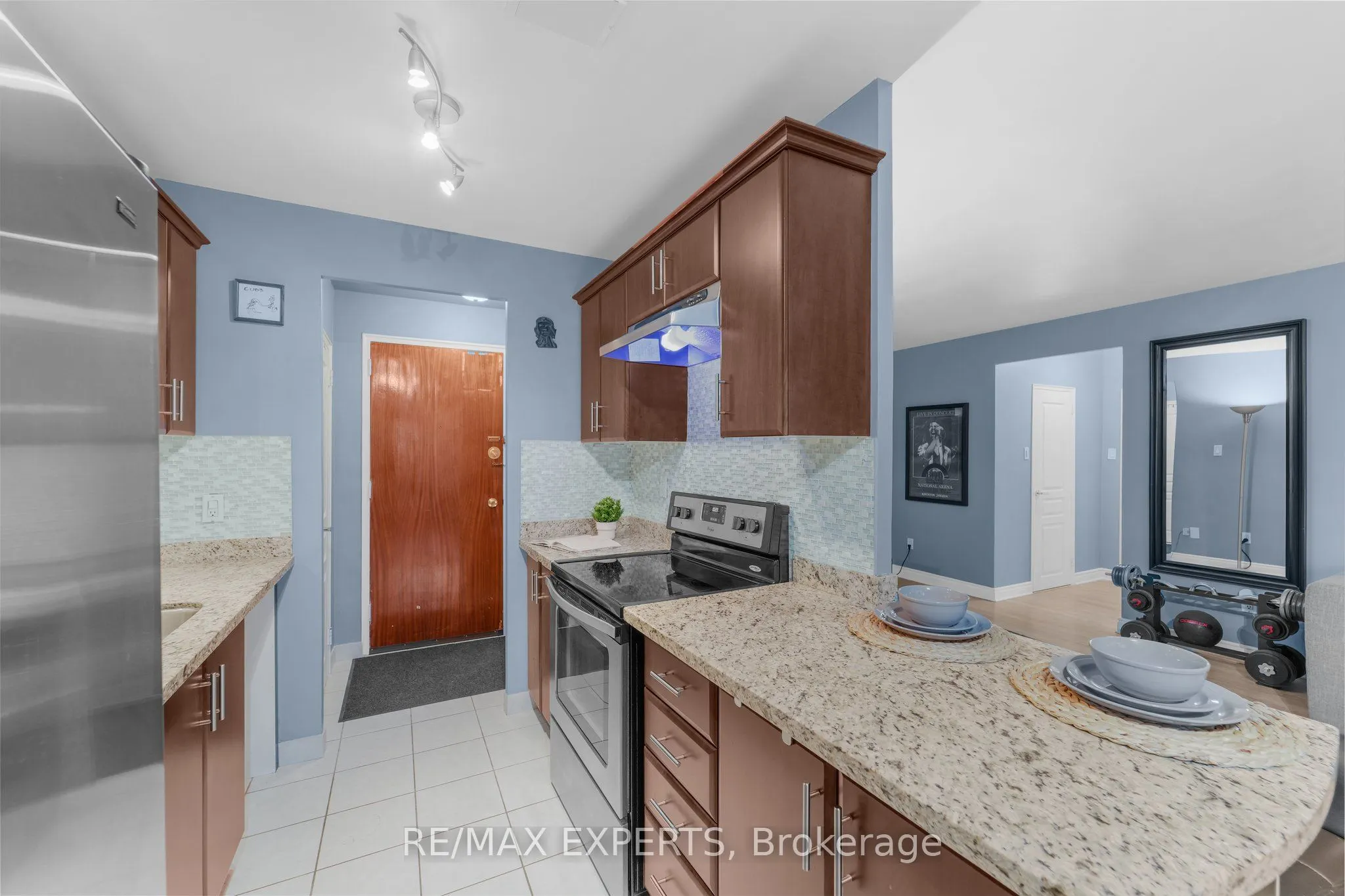 50 Gulliver Road #208