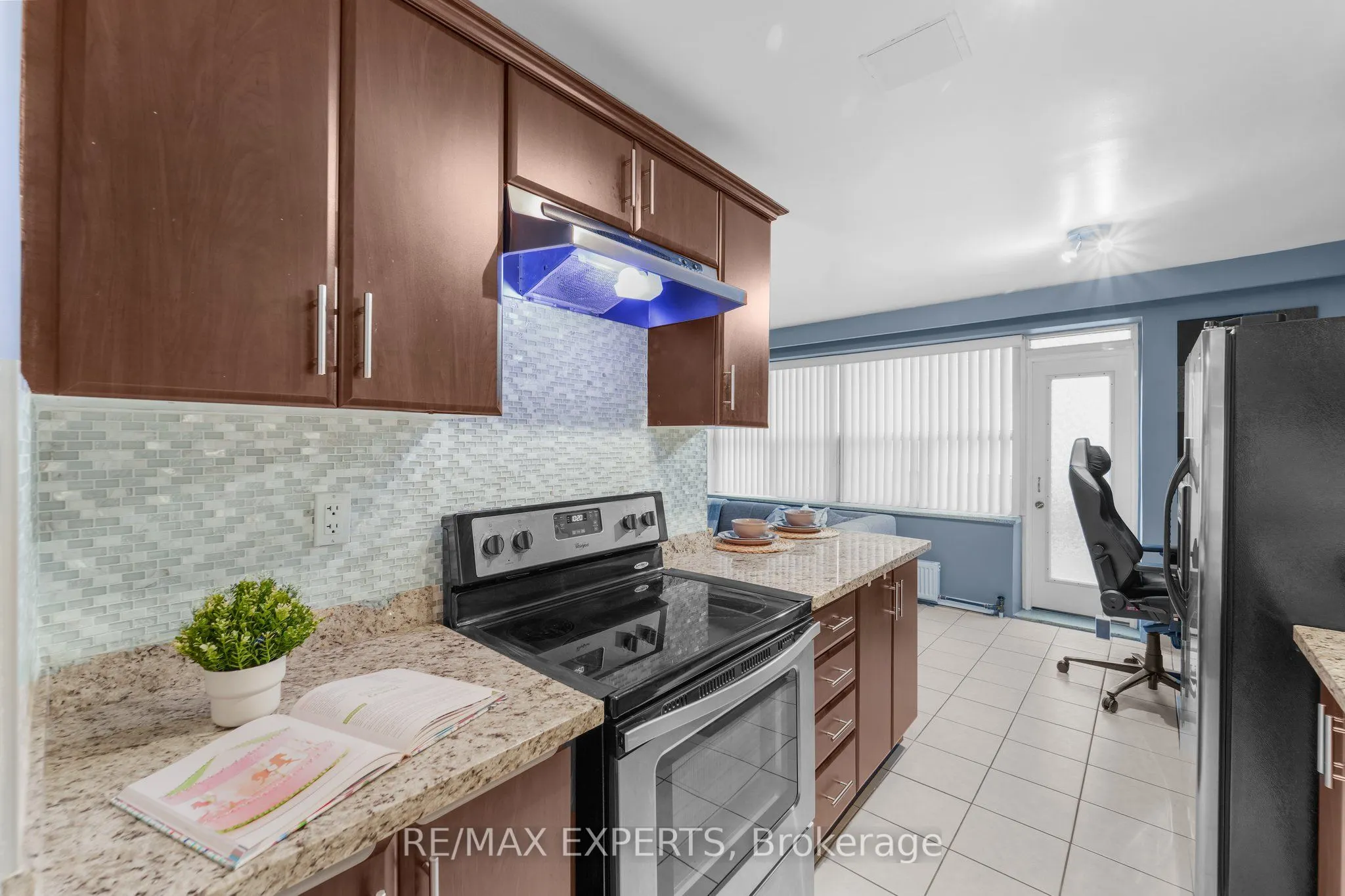 50 Gulliver Road #208