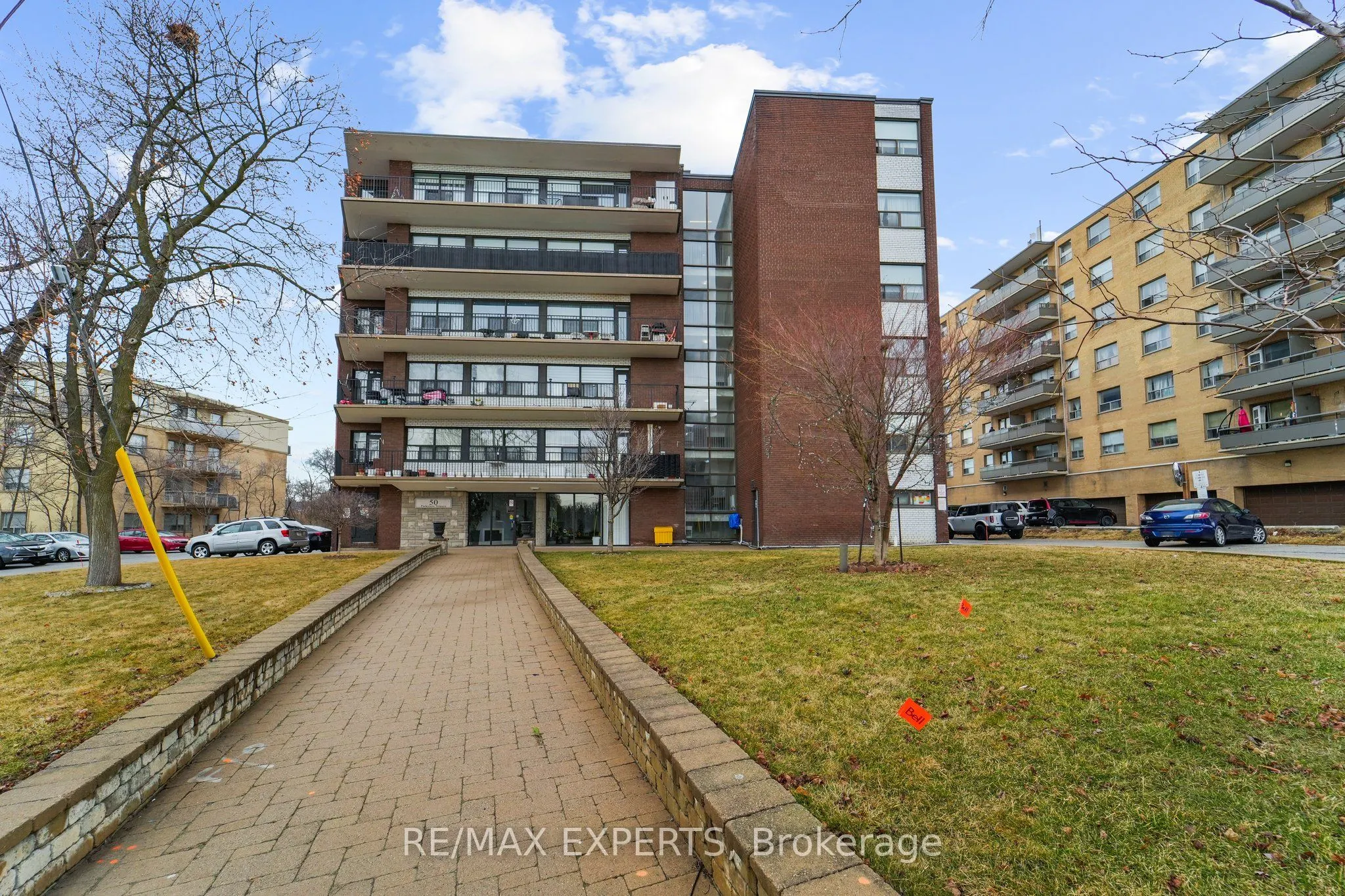 50 Gulliver Road #208