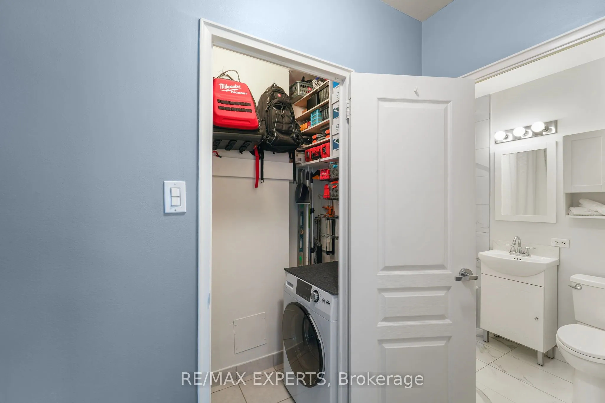 50 Gulliver Road #208