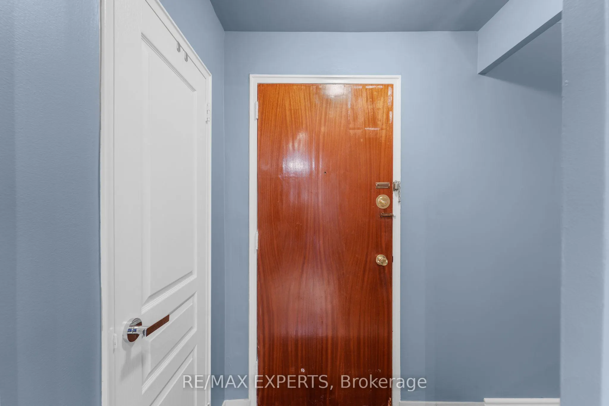 50 Gulliver Road #208