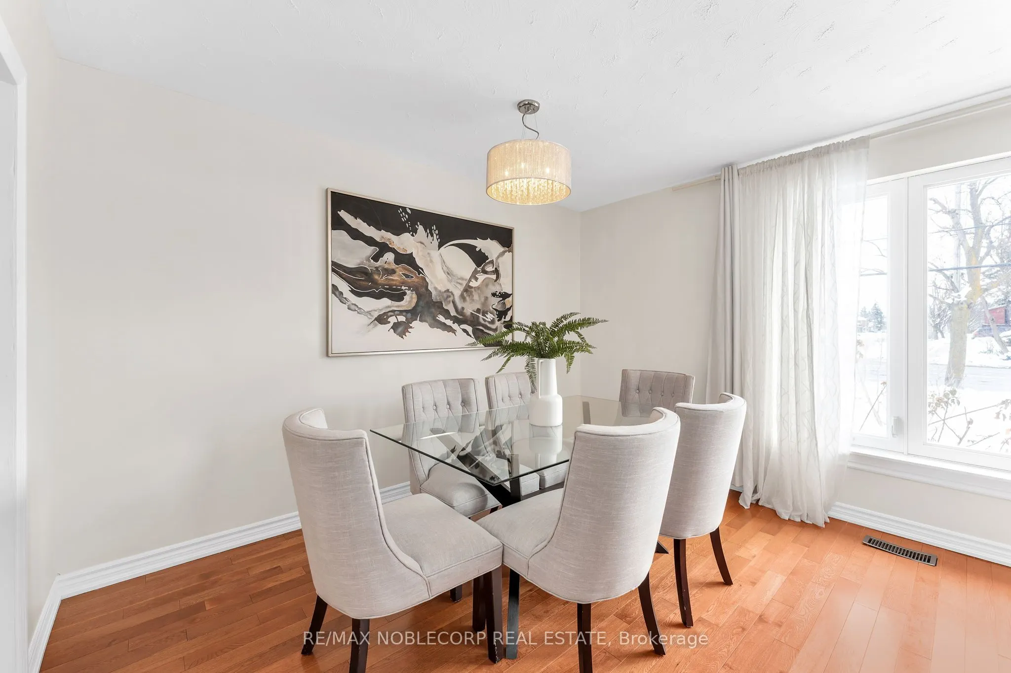 4230 Bloor Street W