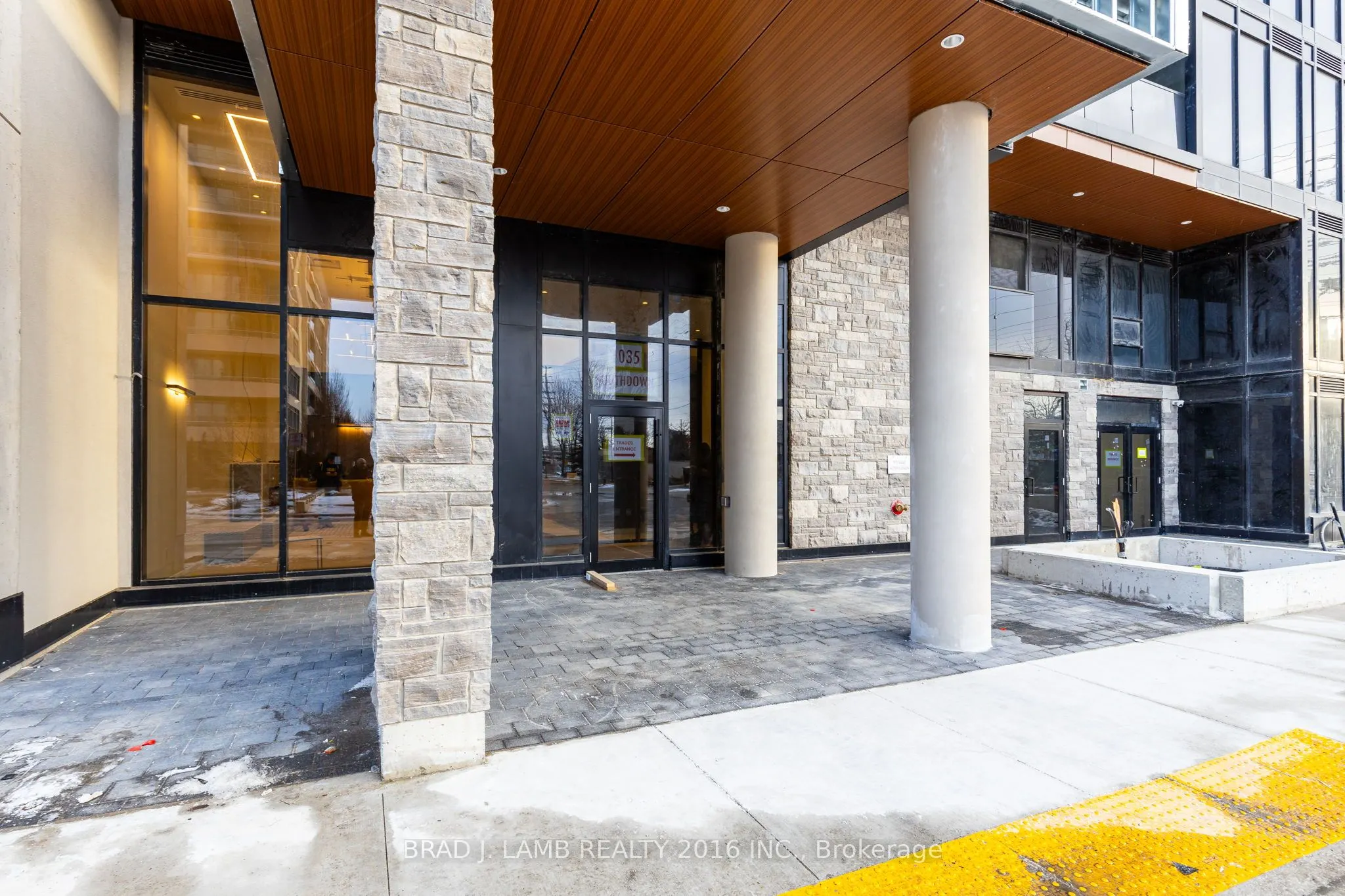 1035 Southdown Road #1204