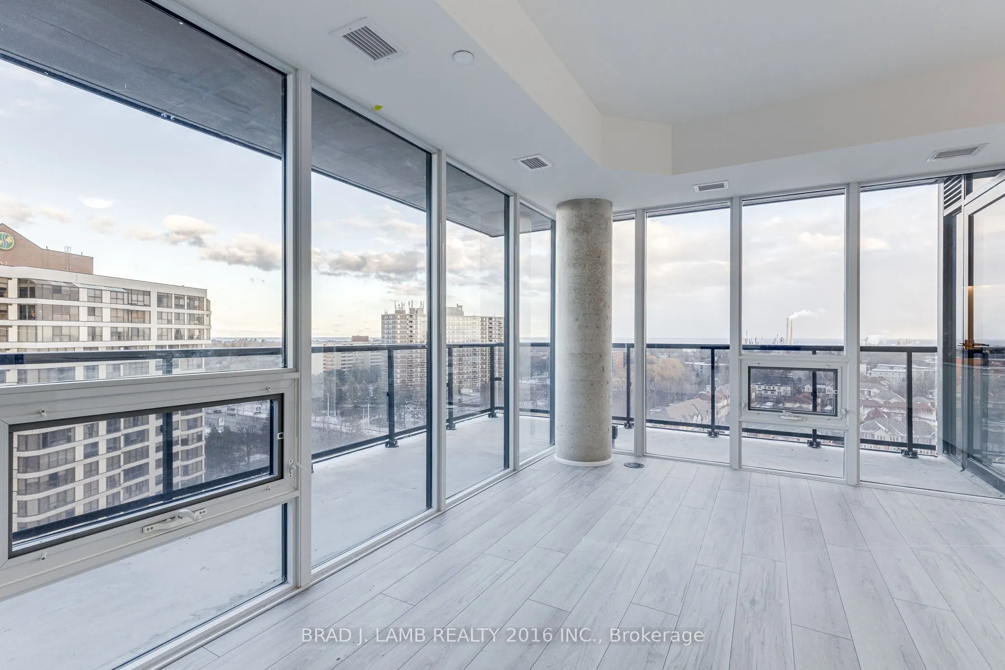 1035 Southdown Road #1204