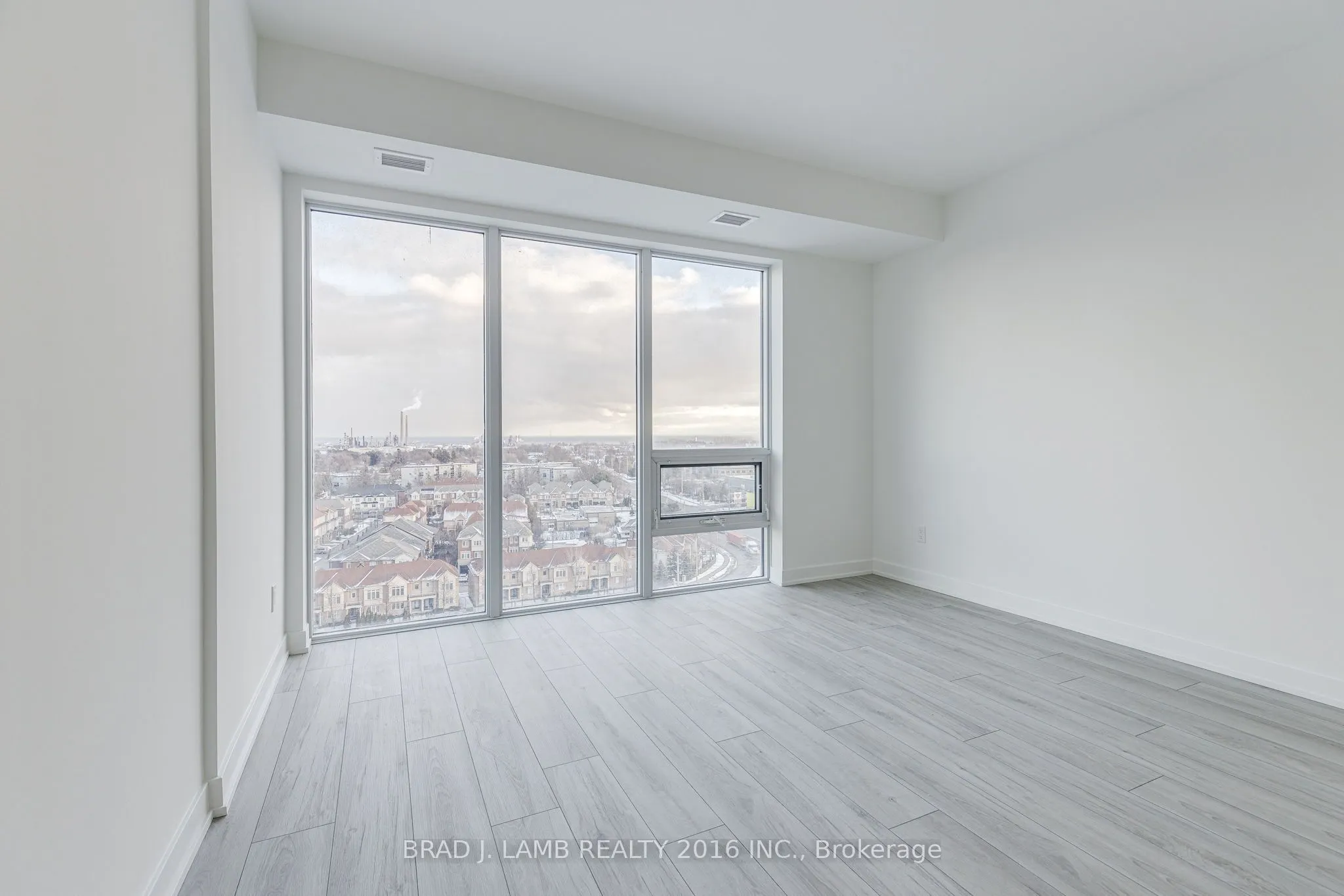 1035 Southdown Road #1204