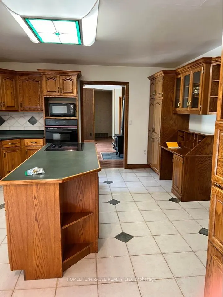 2216 Olde Base Line Road