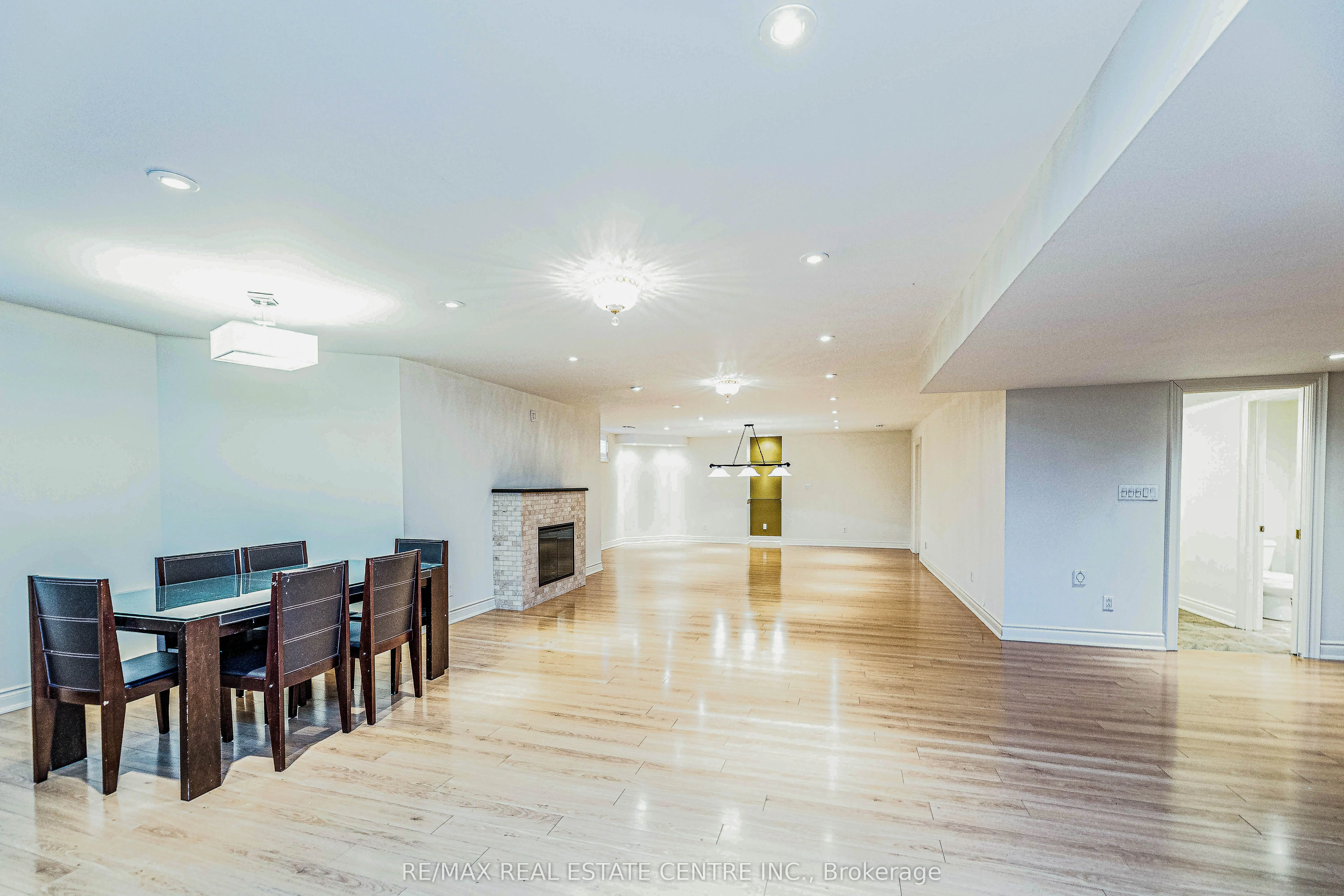 645 Cranleigh Court