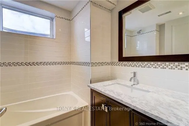 1 Aura Lea Boulevard