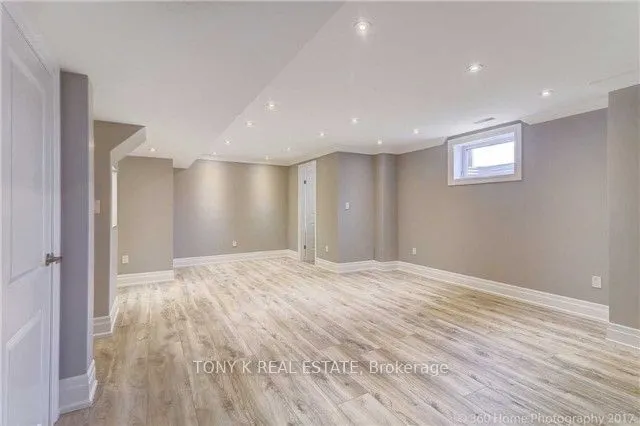 1 Aura Lea Boulevard