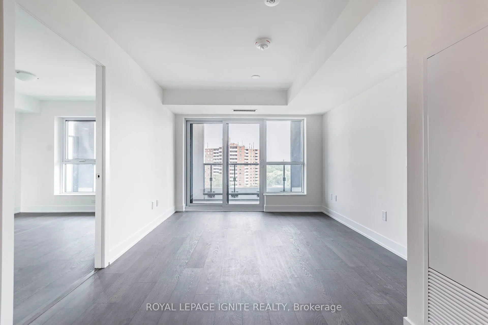 5 Mabelle Avenue, #836