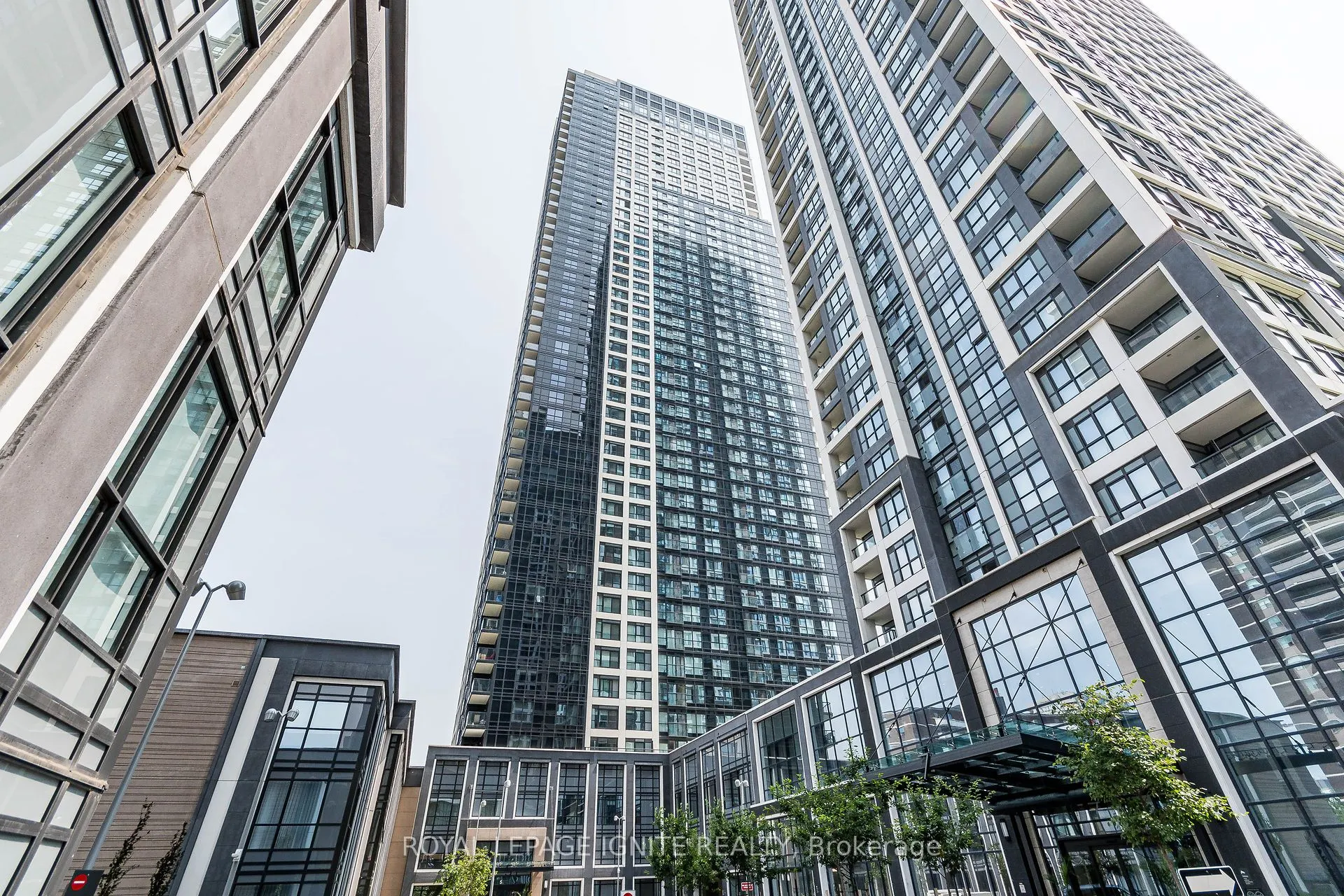 5 Mabelle Avenue, #836