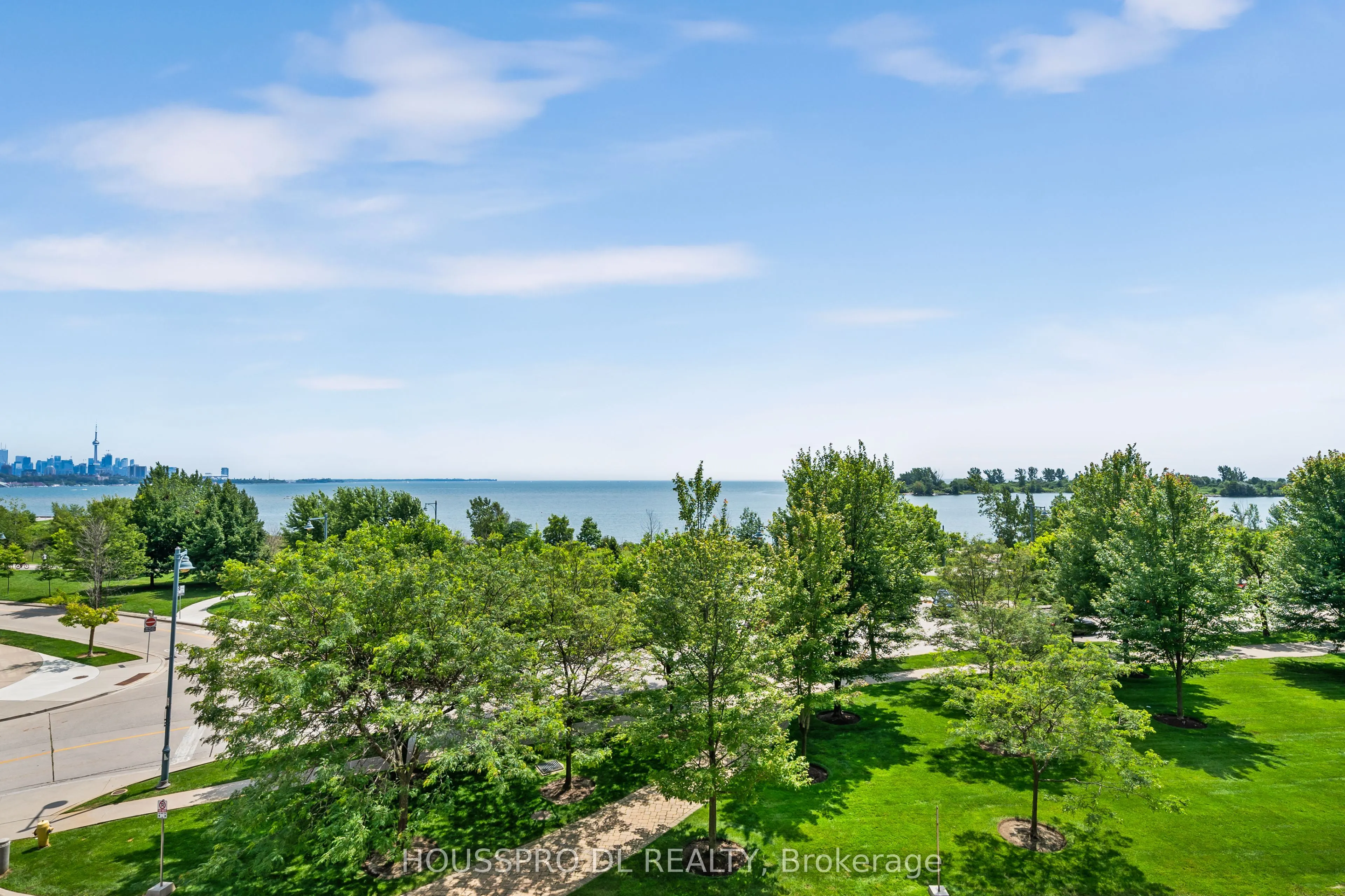 2095 Lake Shore Boulevard W #318