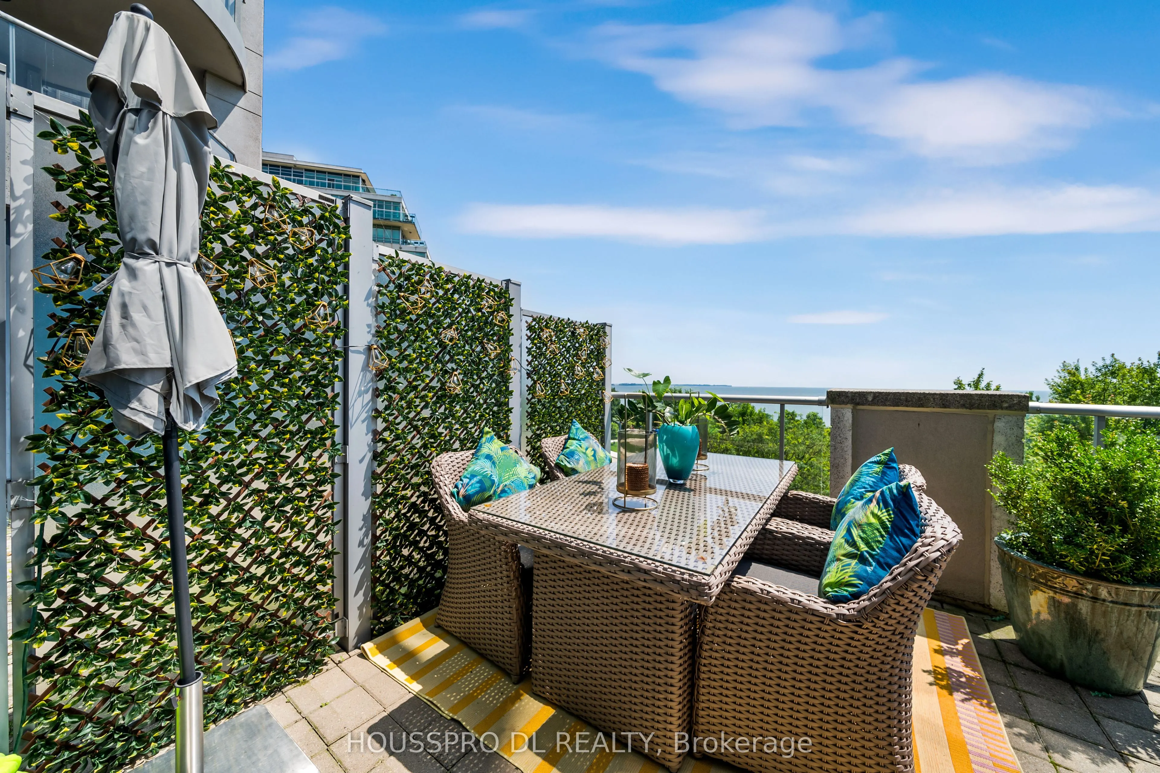 2095 Lake Shore Boulevard W #318