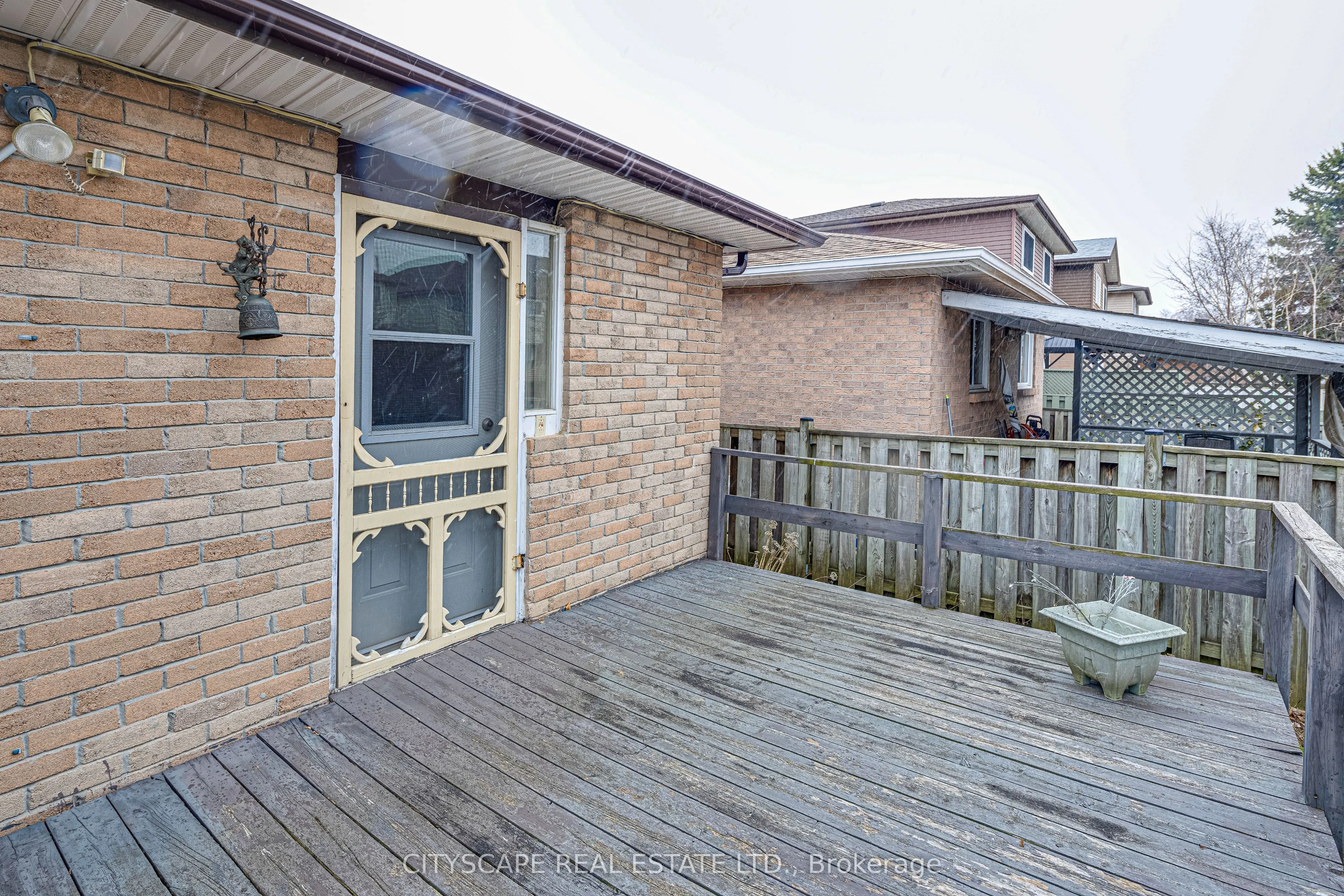 66 Vodden Street W
