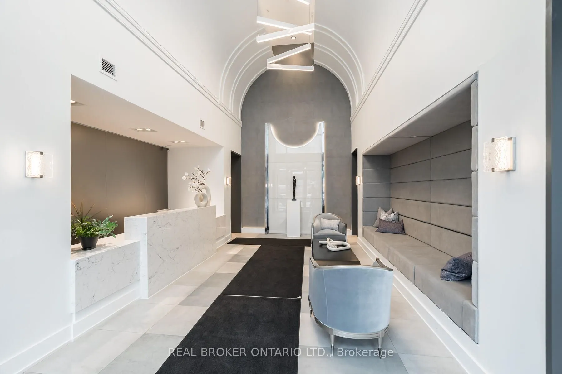 42 Mill Street, #209