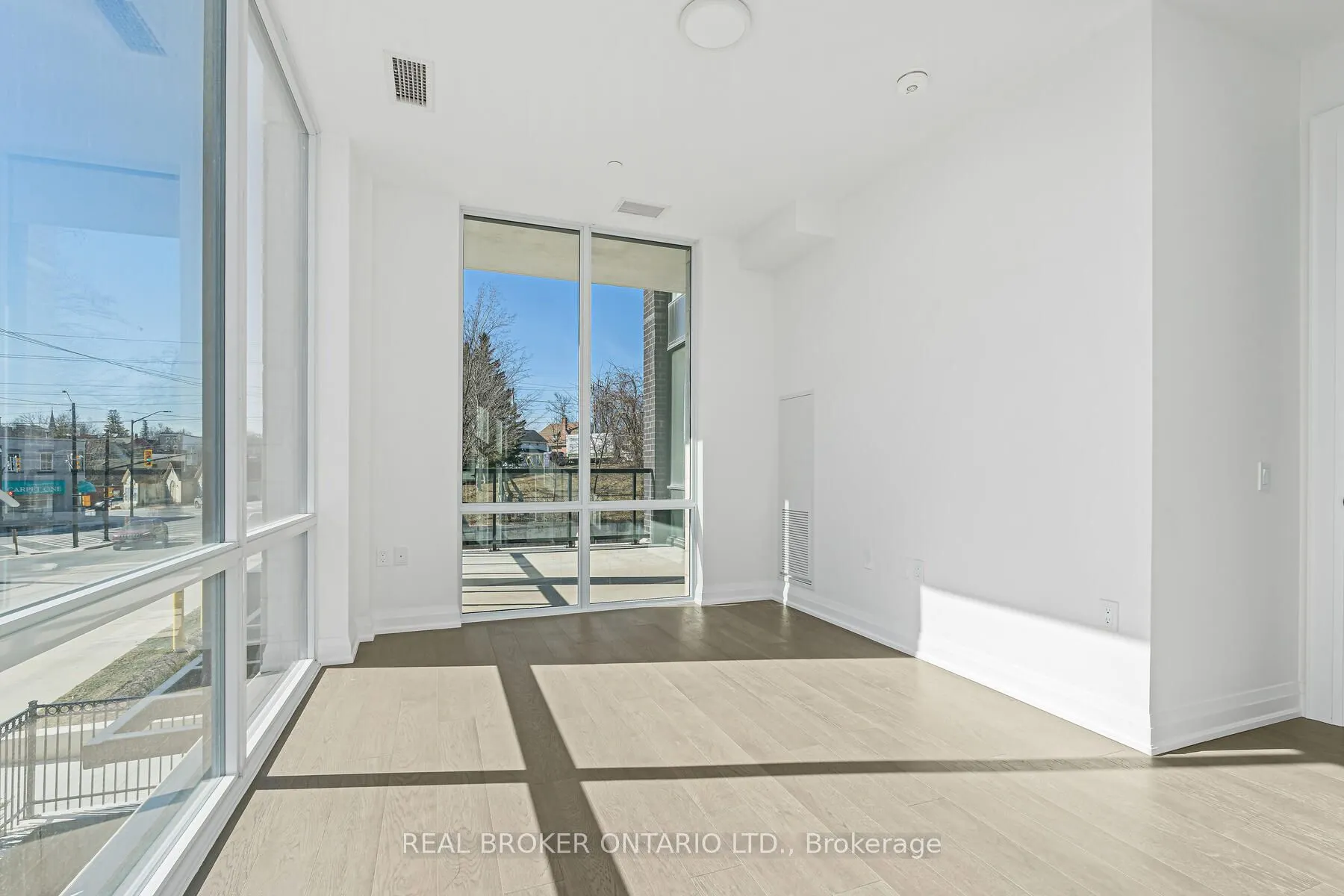 42 Mill Street, #209