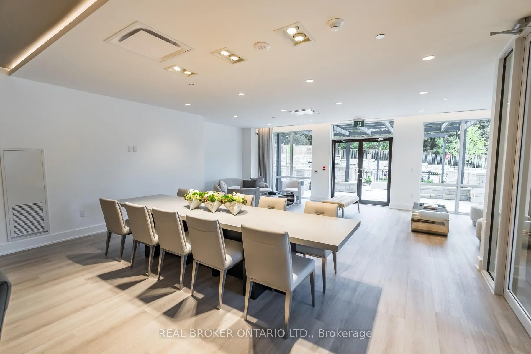 42 Mill Street, #209