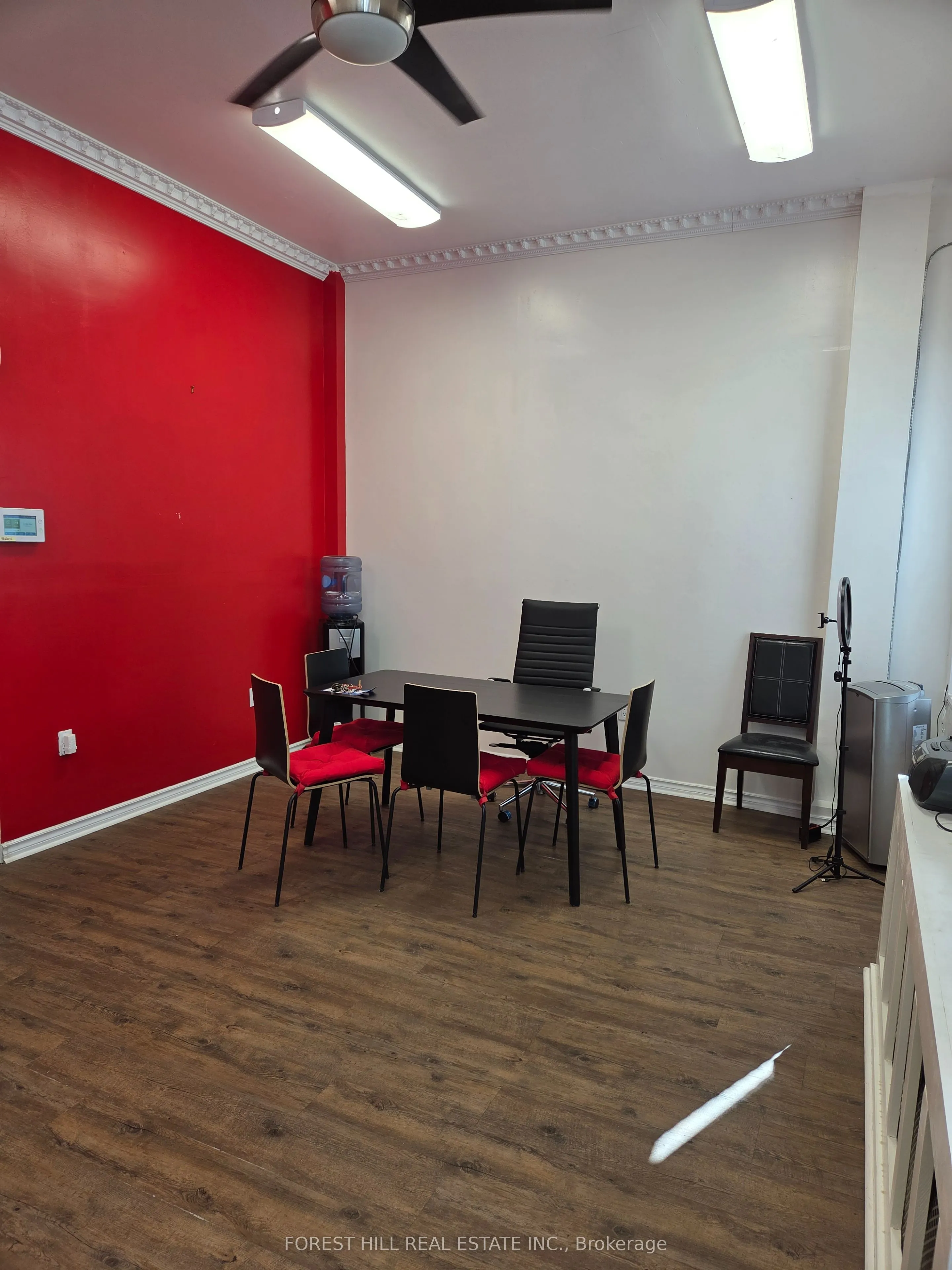 1060 Old Derry Road, #Main Flr