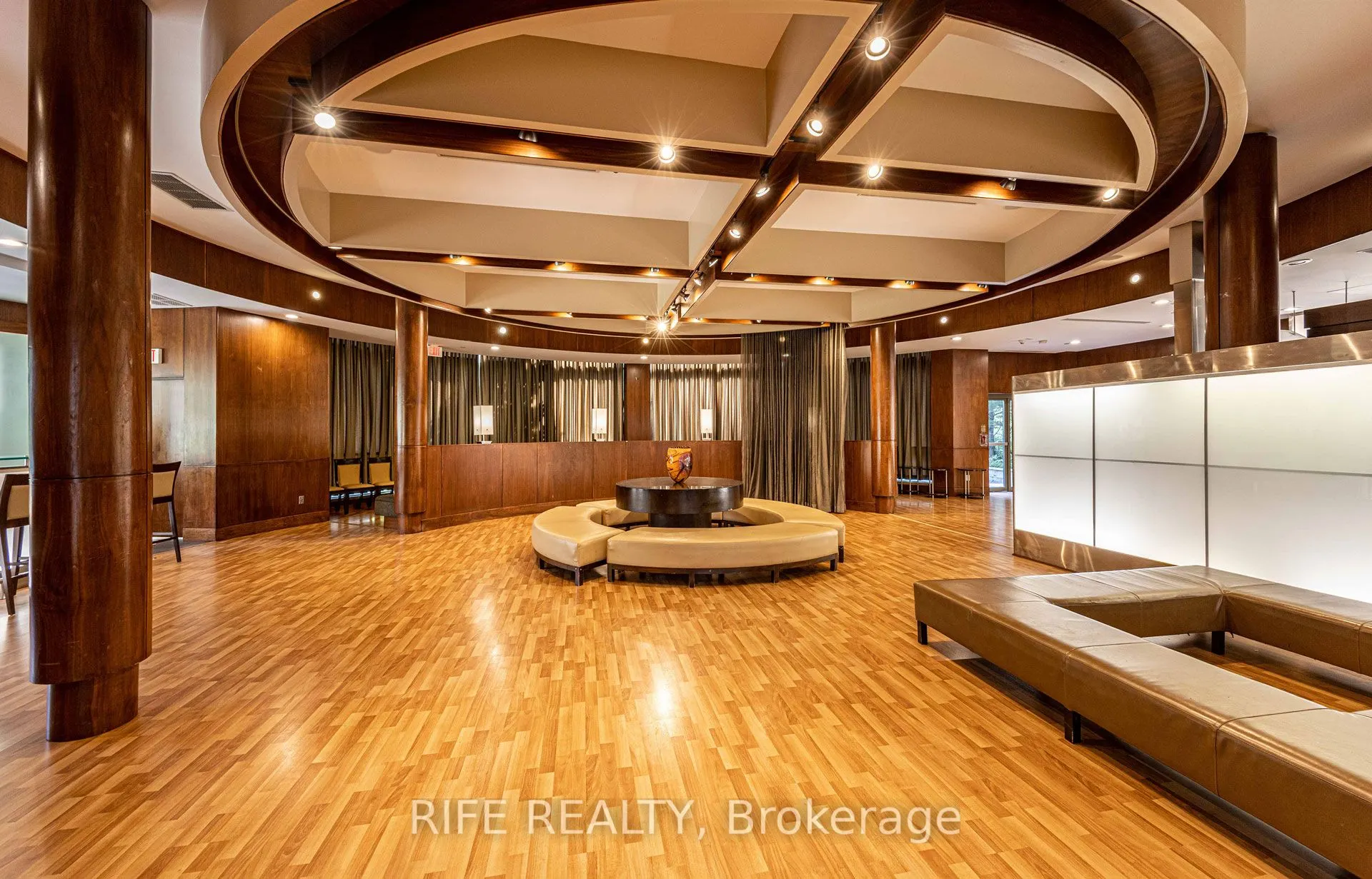 3880 Duke Of York Boulevard #GPH10