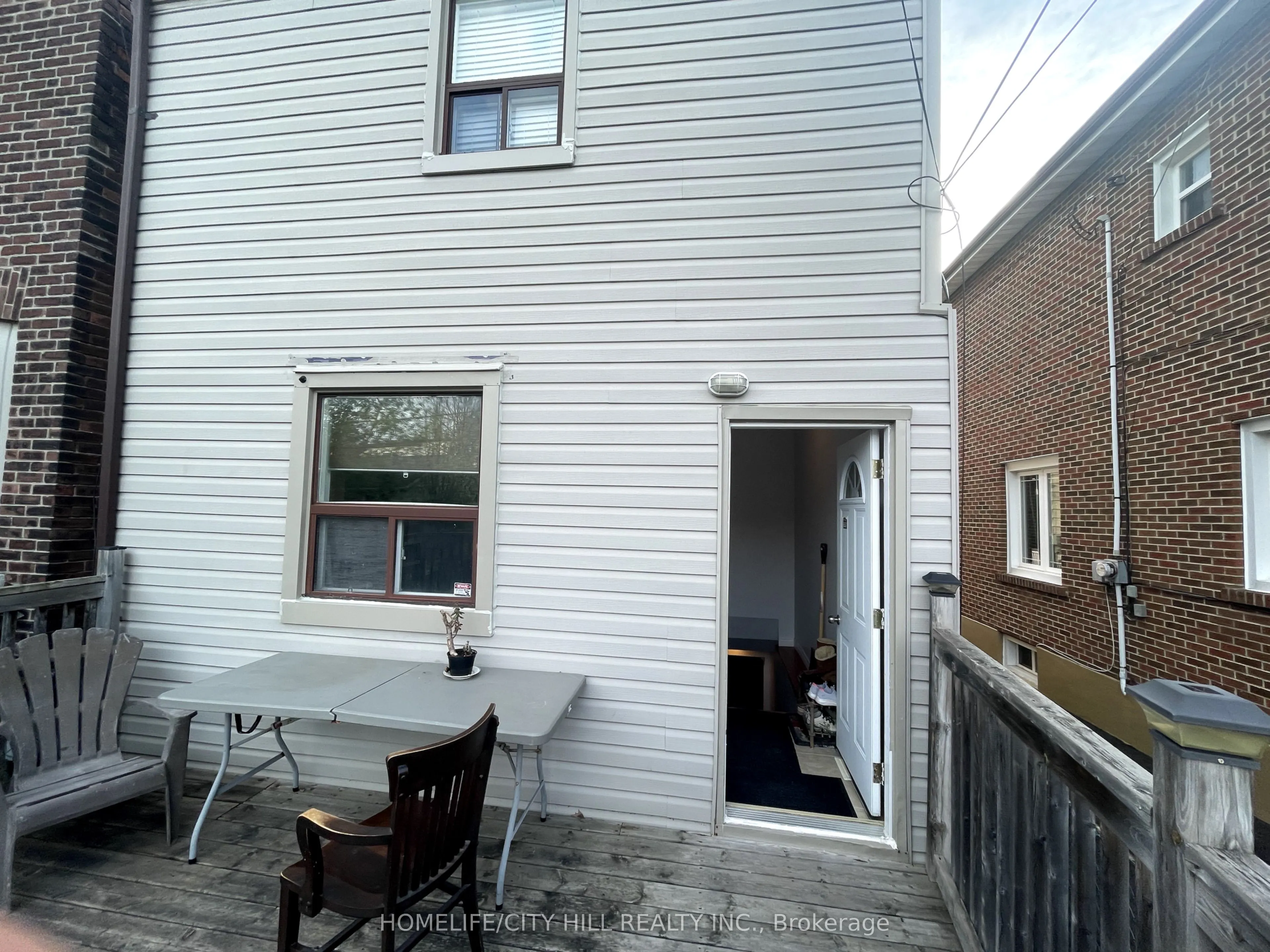 71 Russett Avenue