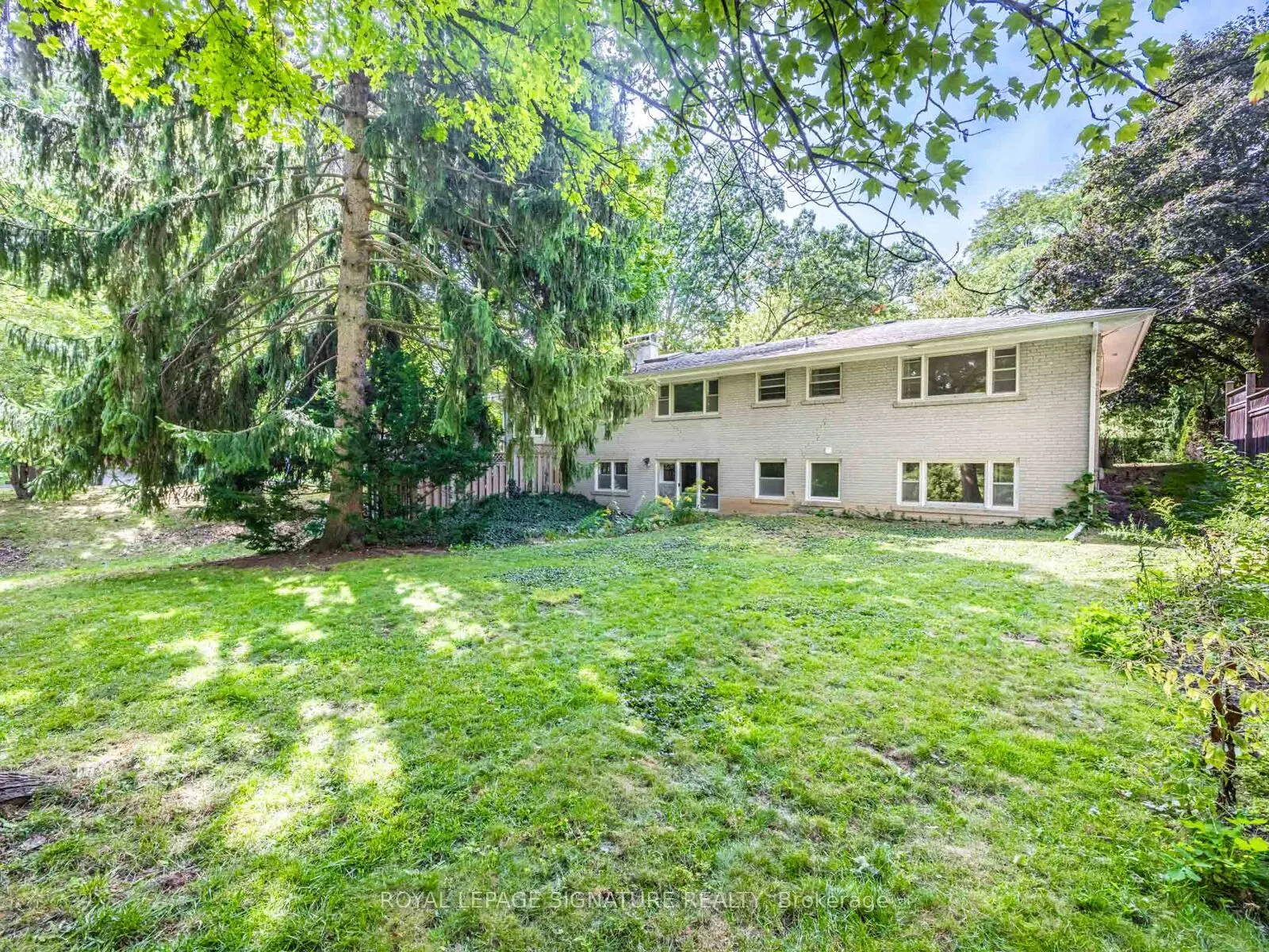 1447 Merrow Road