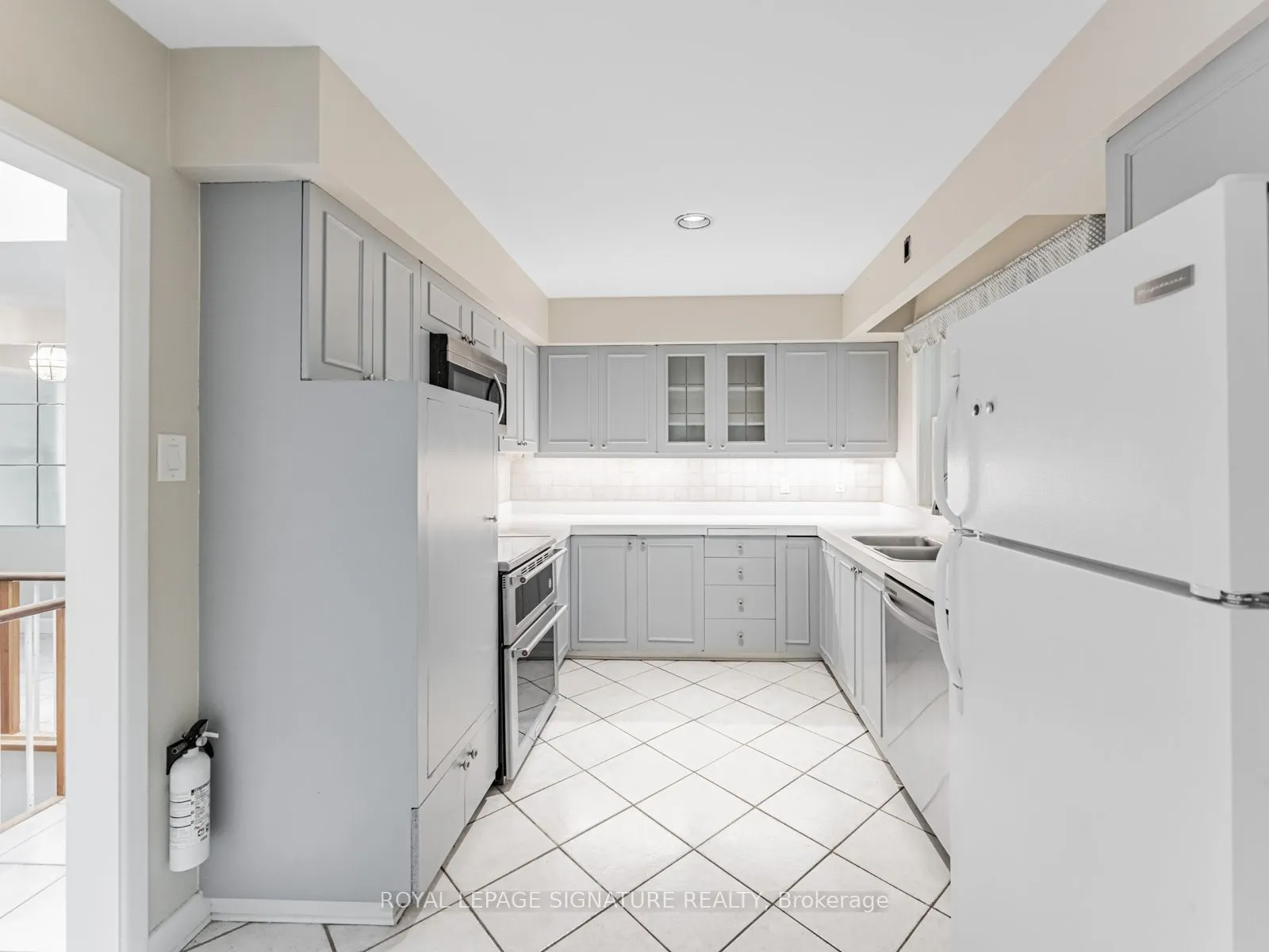 1447 Merrow Road