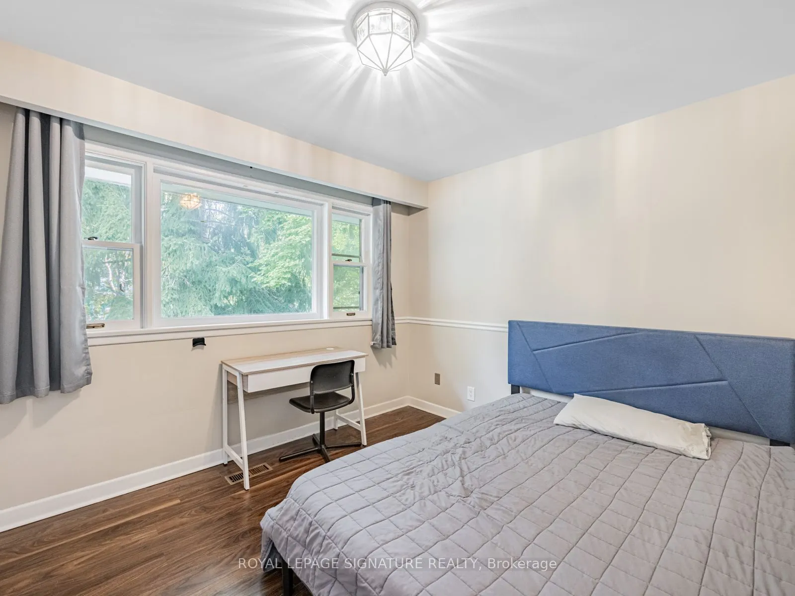 1447 Merrow Road