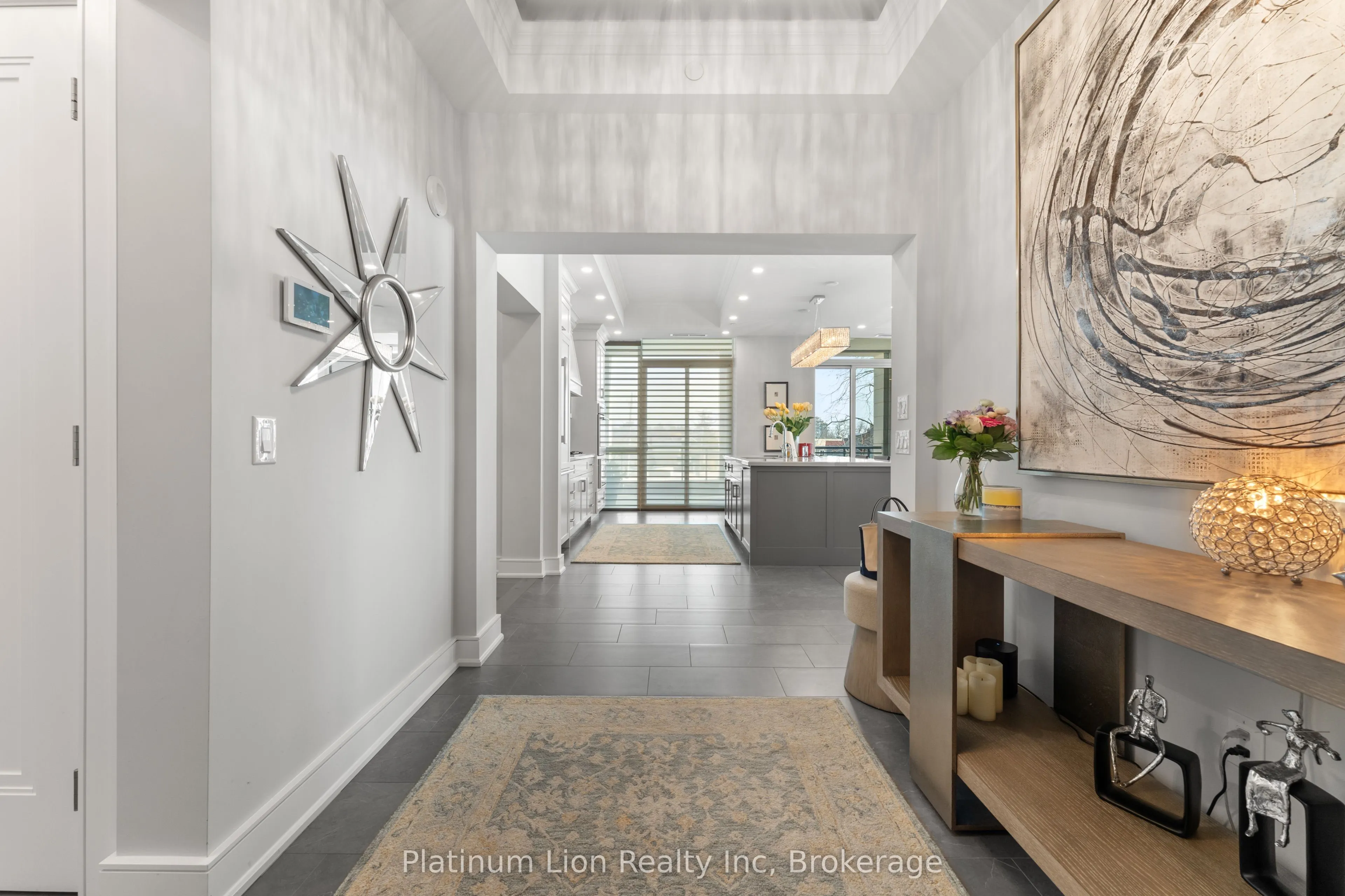 2060 Lakeshore Road, #205