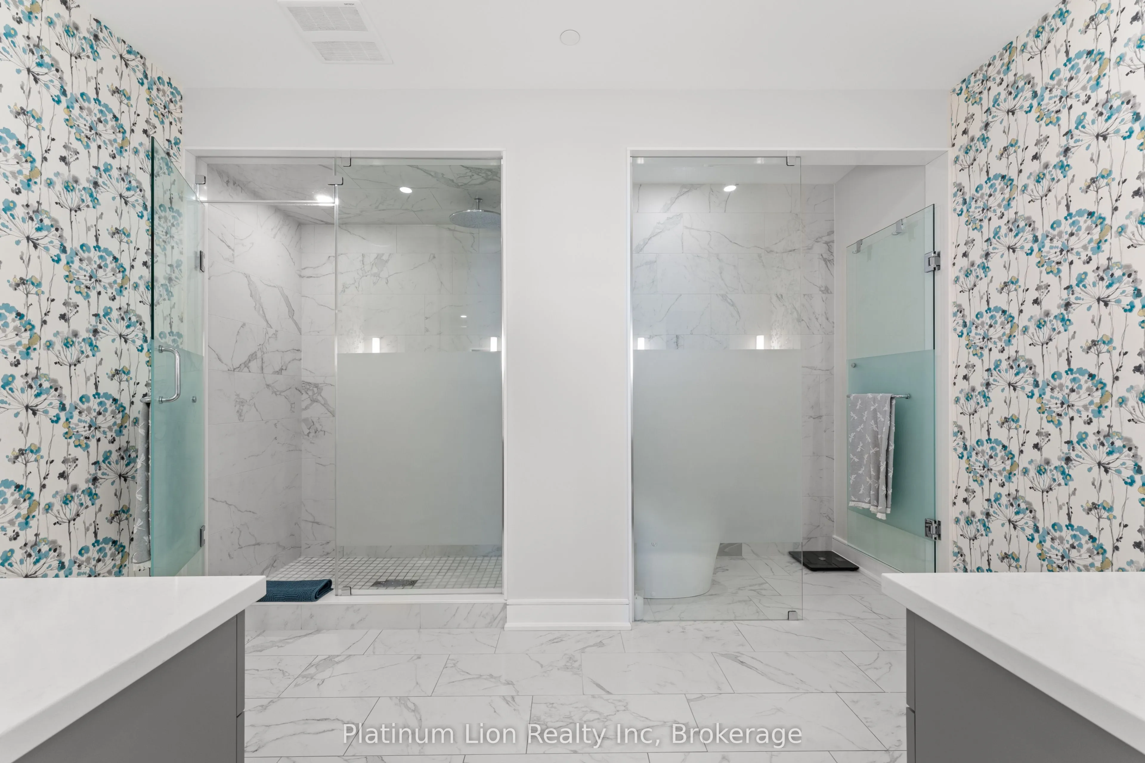2060 Lakeshore Road, #205
