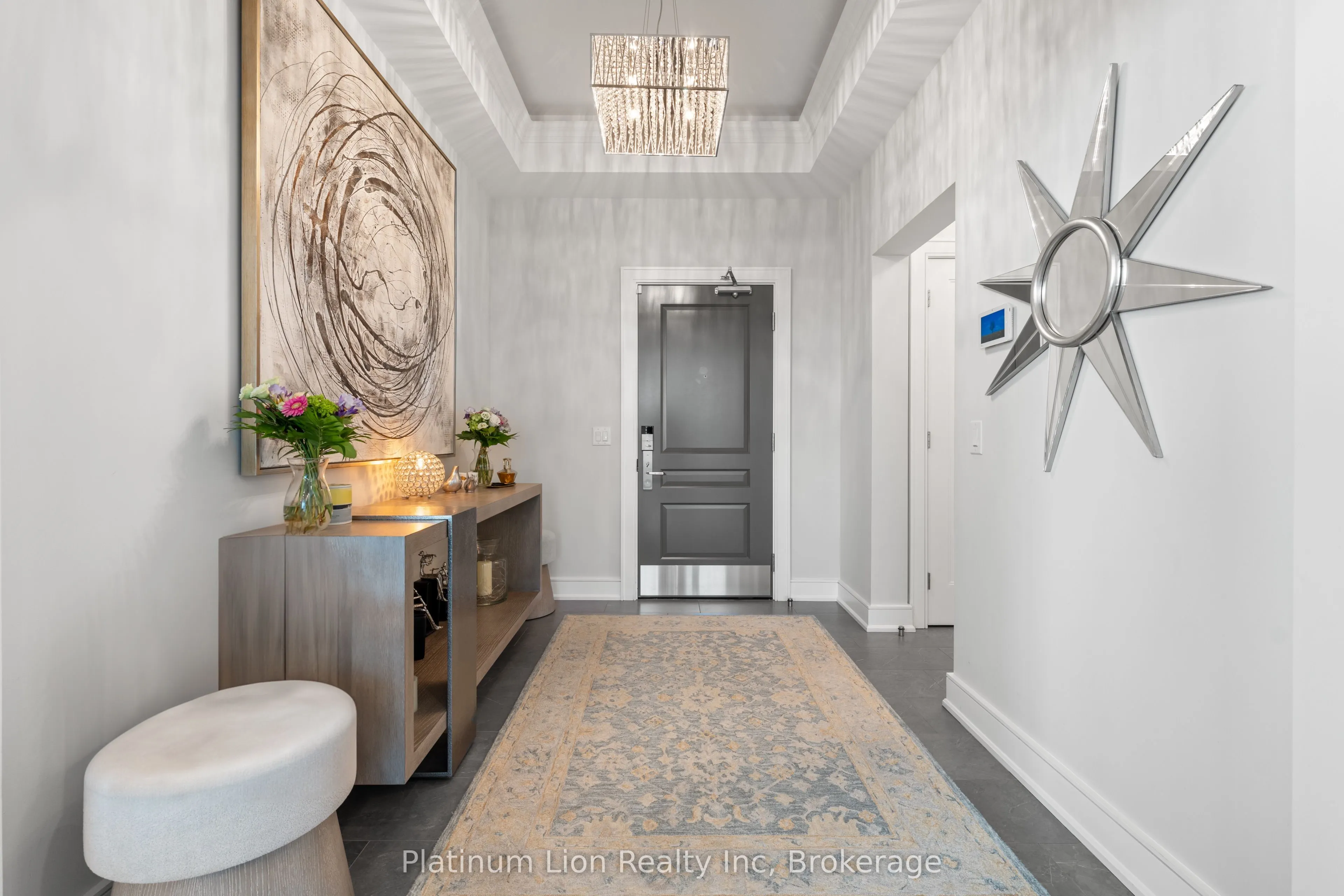 2060 Lakeshore Road, #205