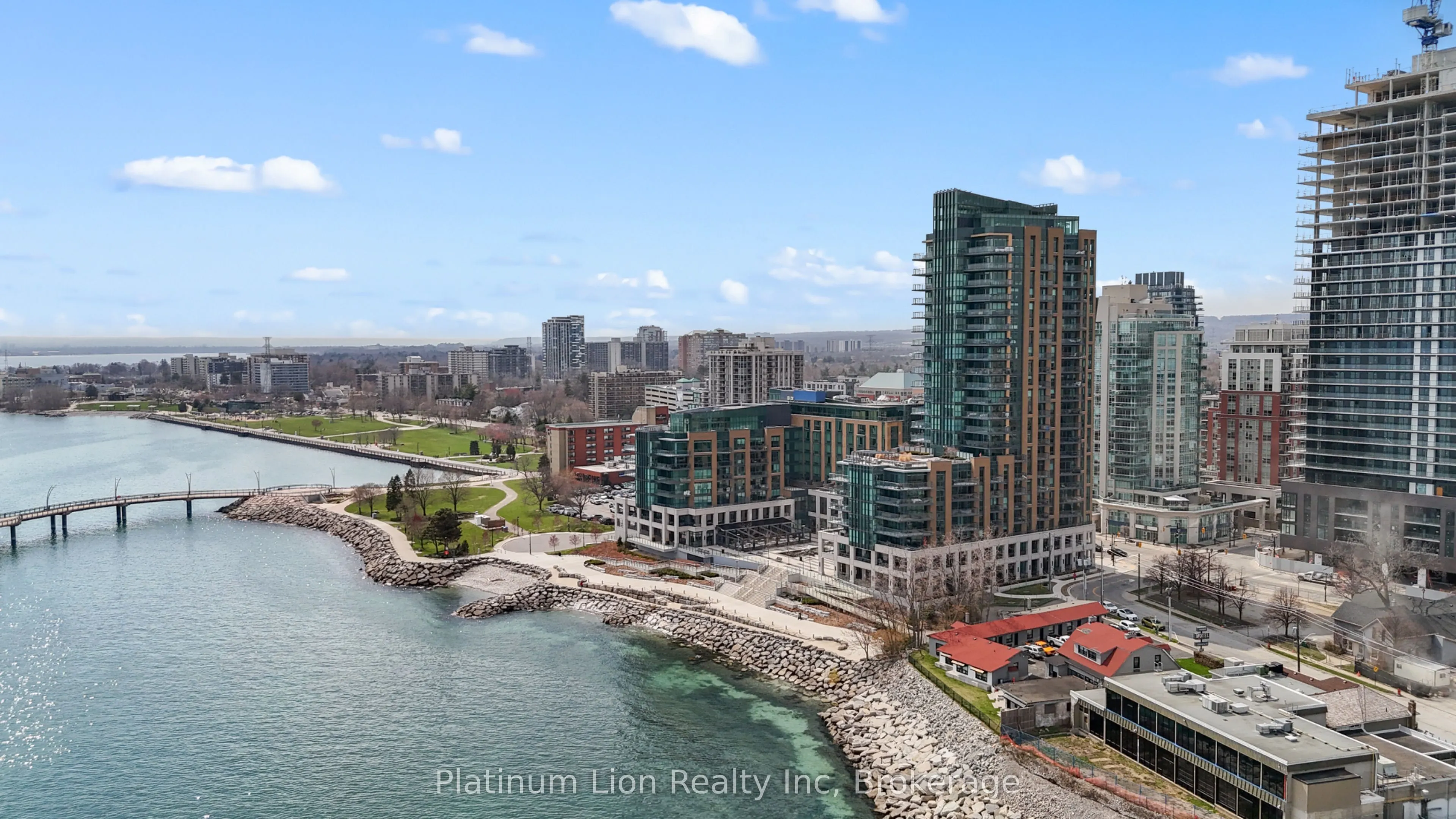 2060 Lakeshore Road, #205
