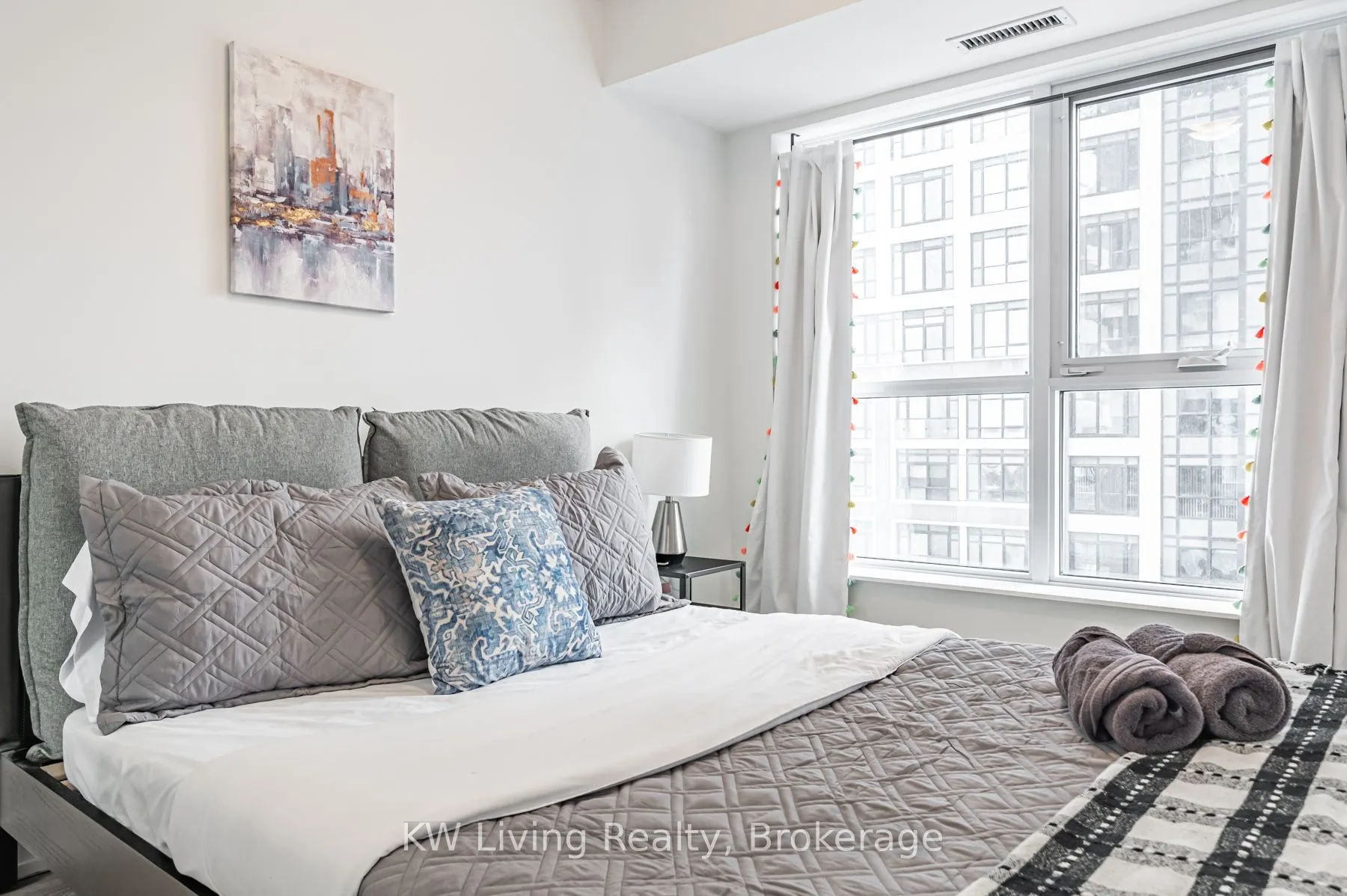 5 Mabelle Avenue, #931