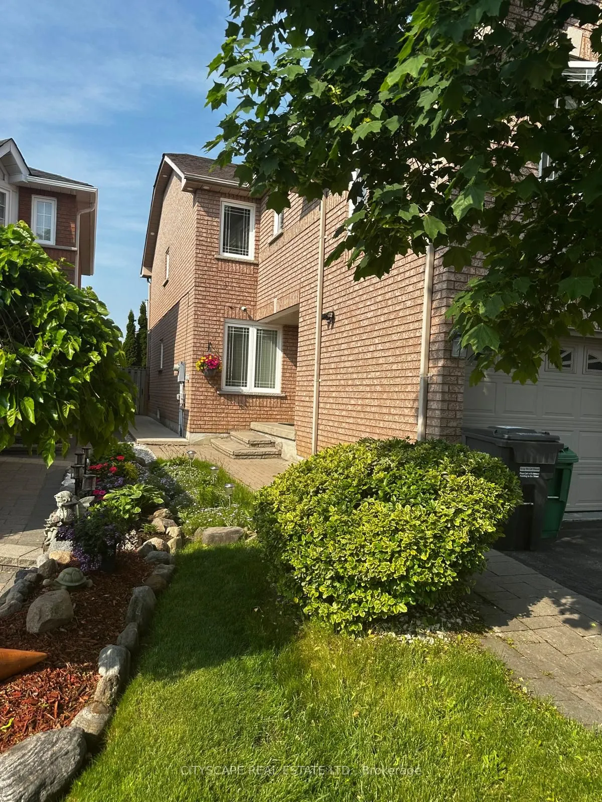 973 Applecroft Circle