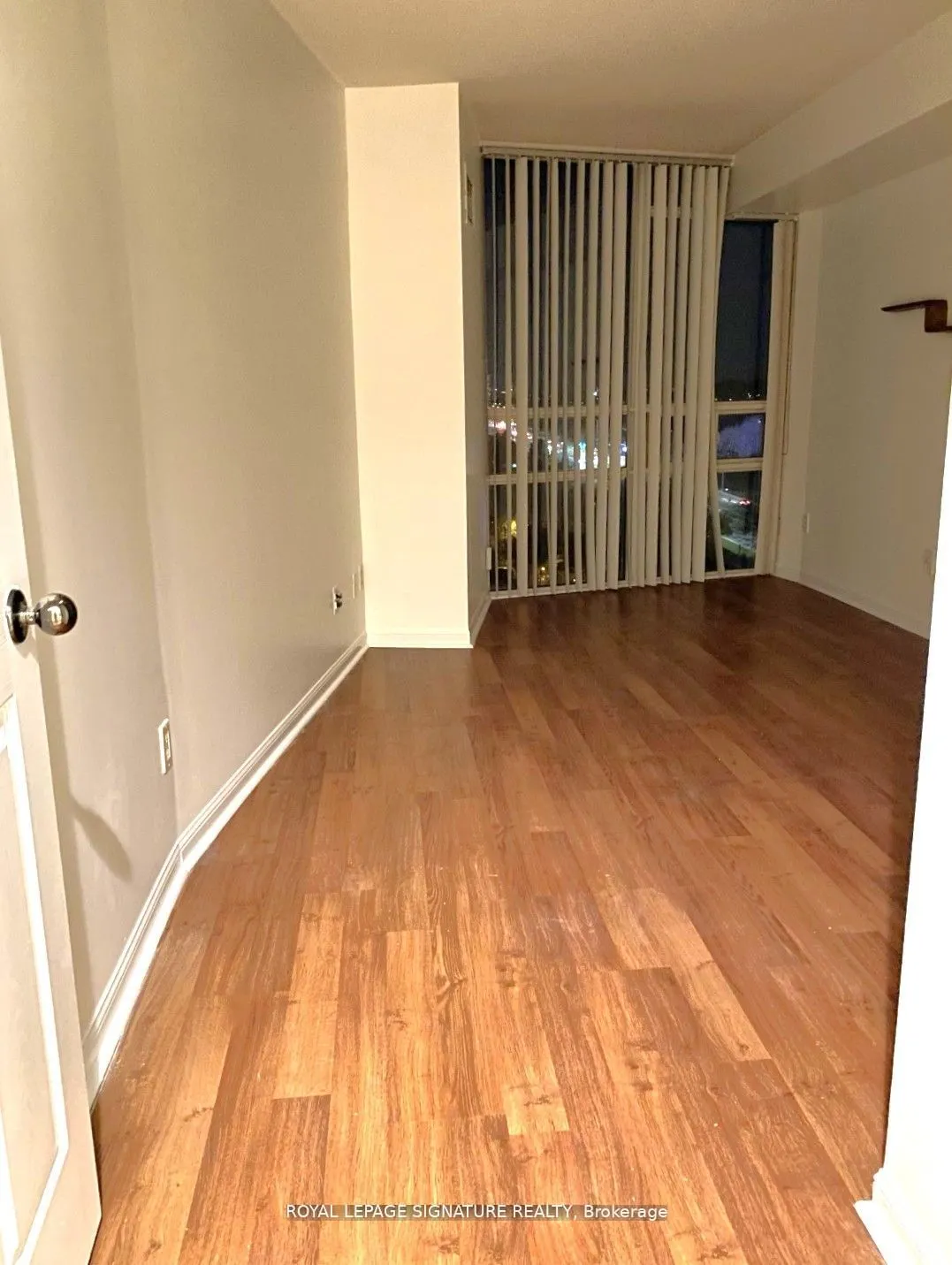 50 Eglinton Avenue W, #1010