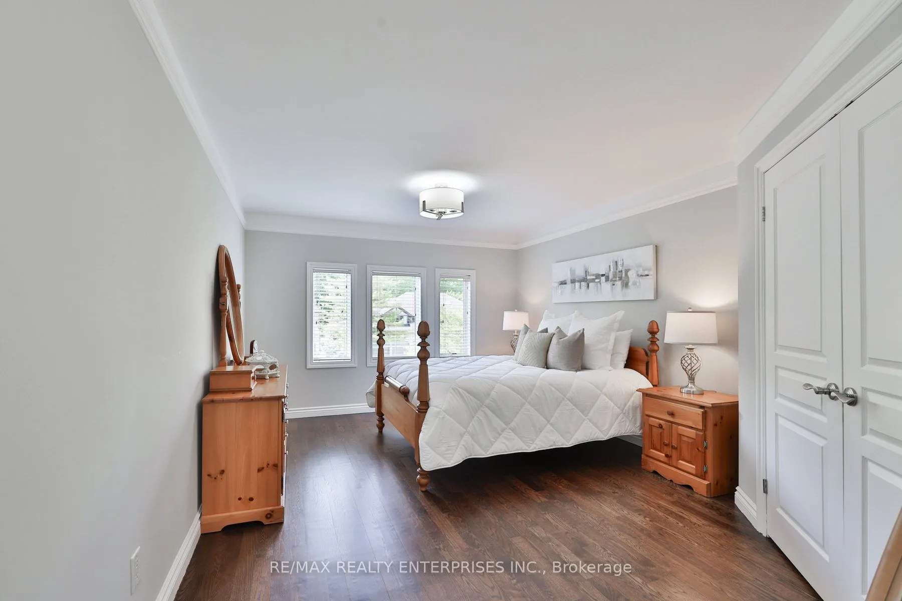 1277 Woodeden Drive