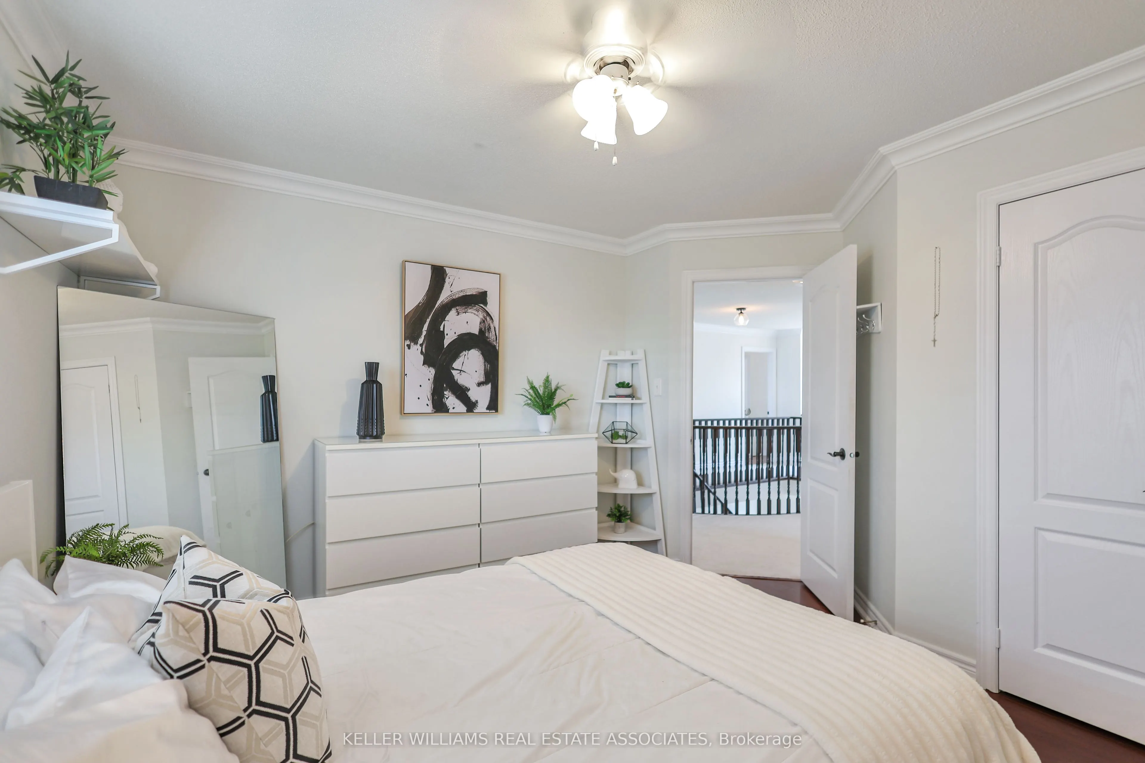 15 Johnson Crescent