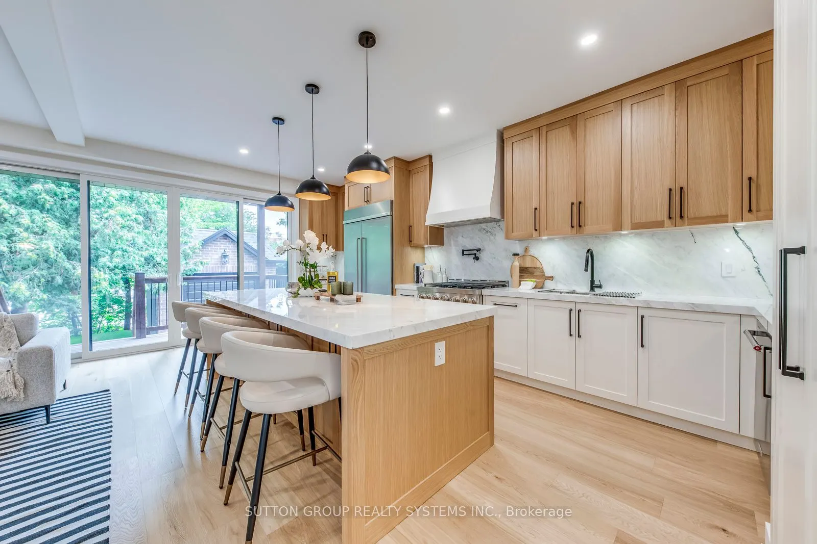 21 South Kingsway