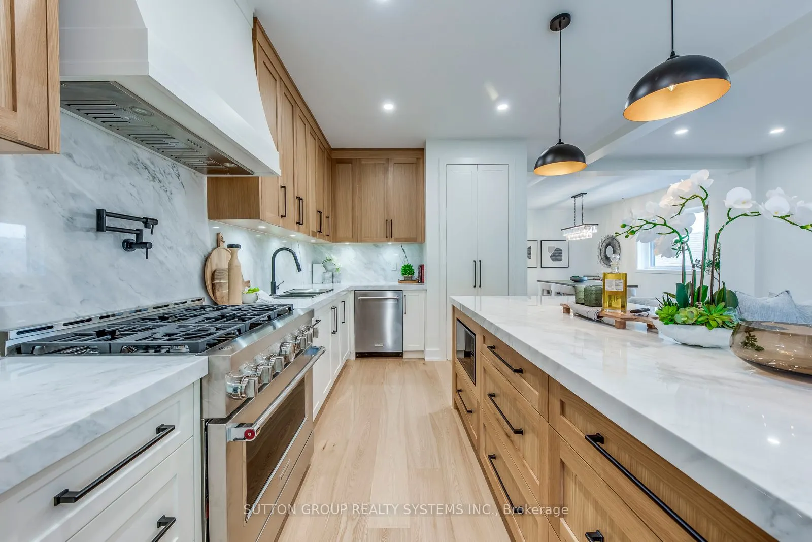 21 South Kingsway