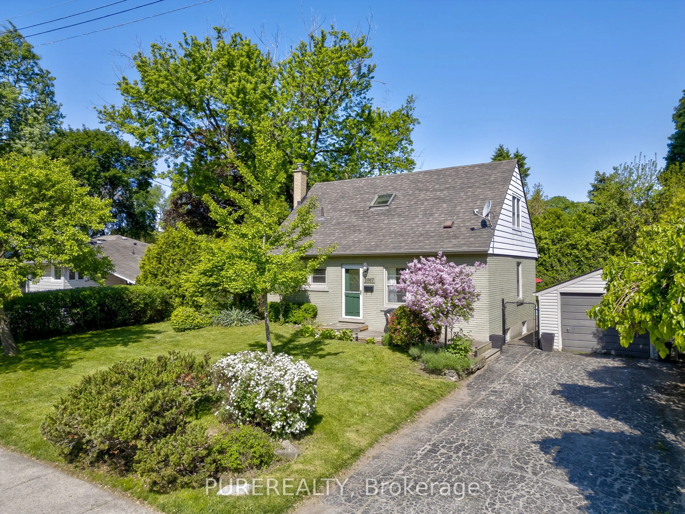 2067 Maplewood Drive