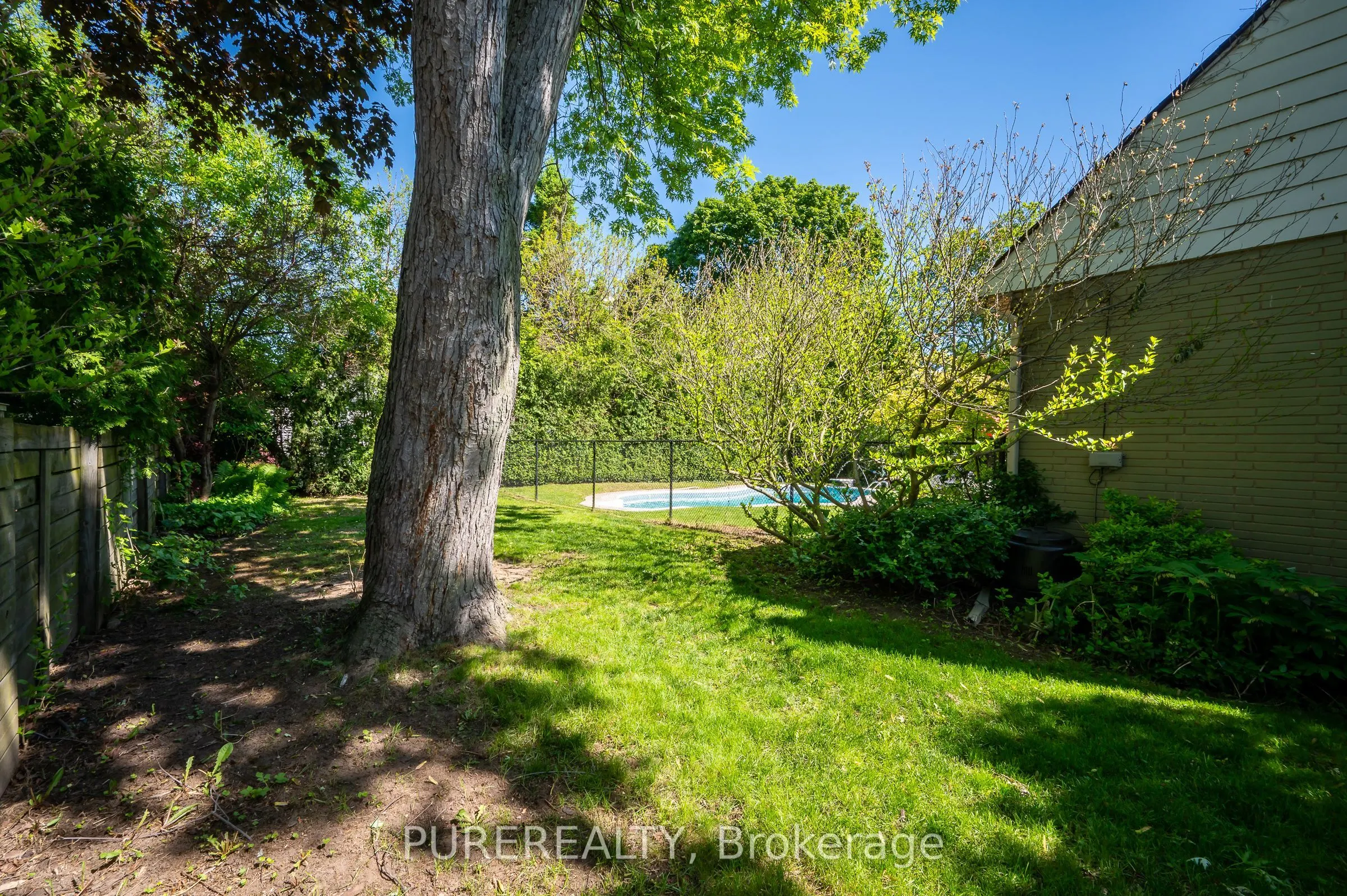 2067 Maplewood Drive