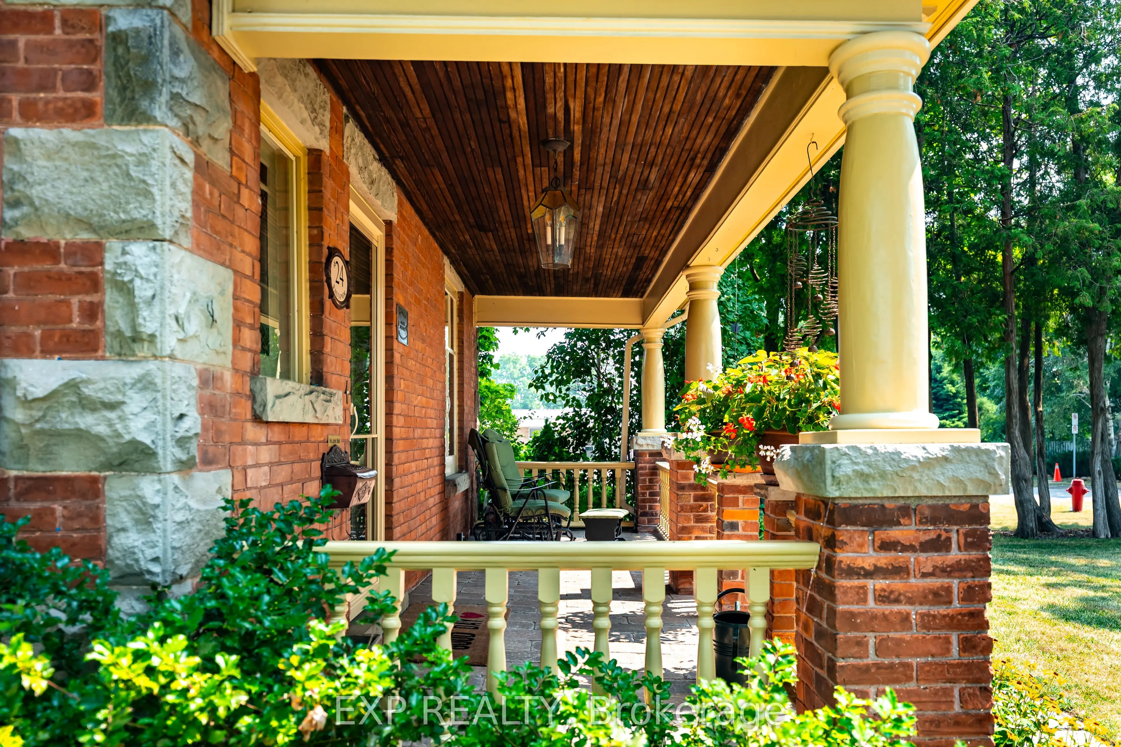 24 Faulkner Street