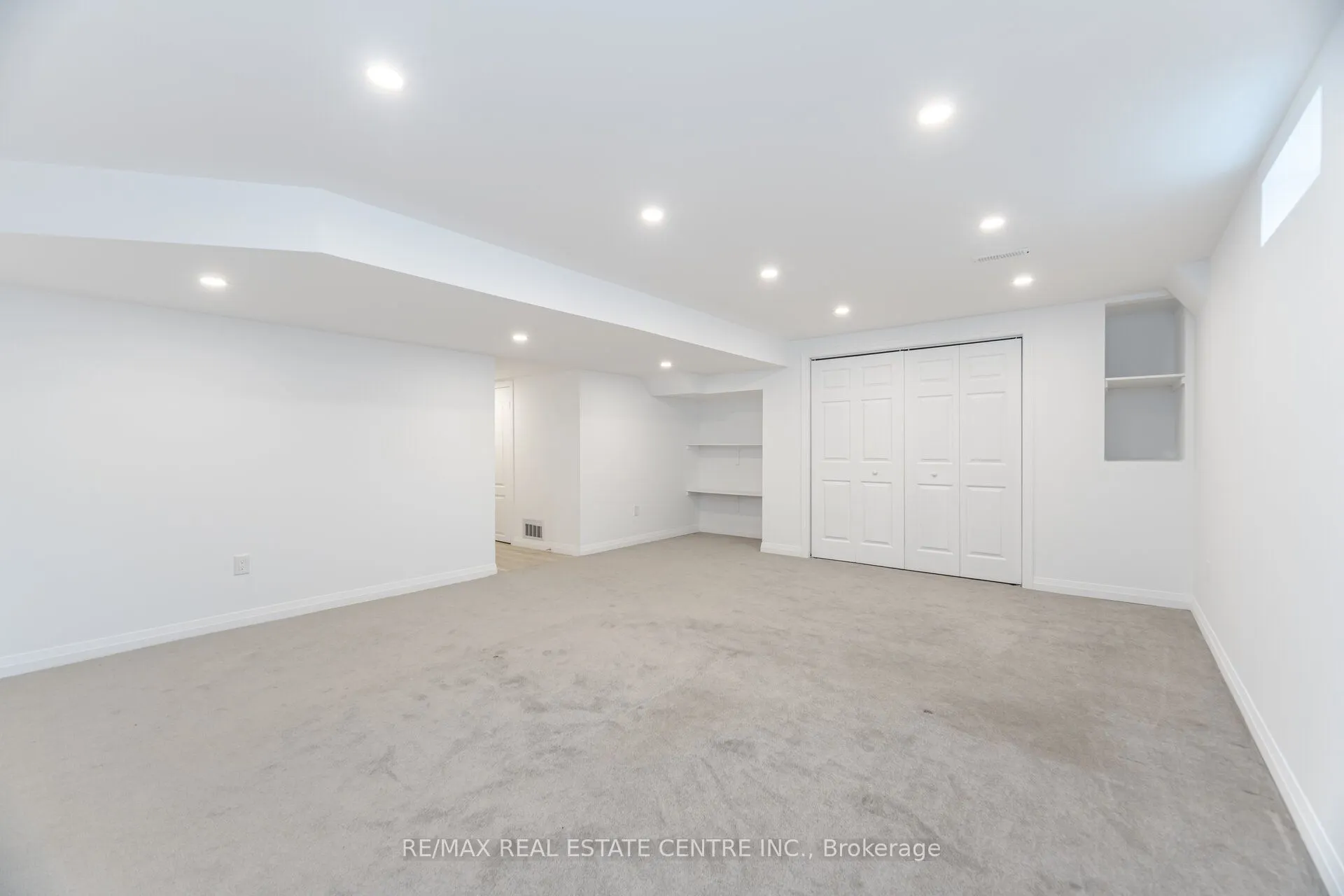 186 Gleave Terrace