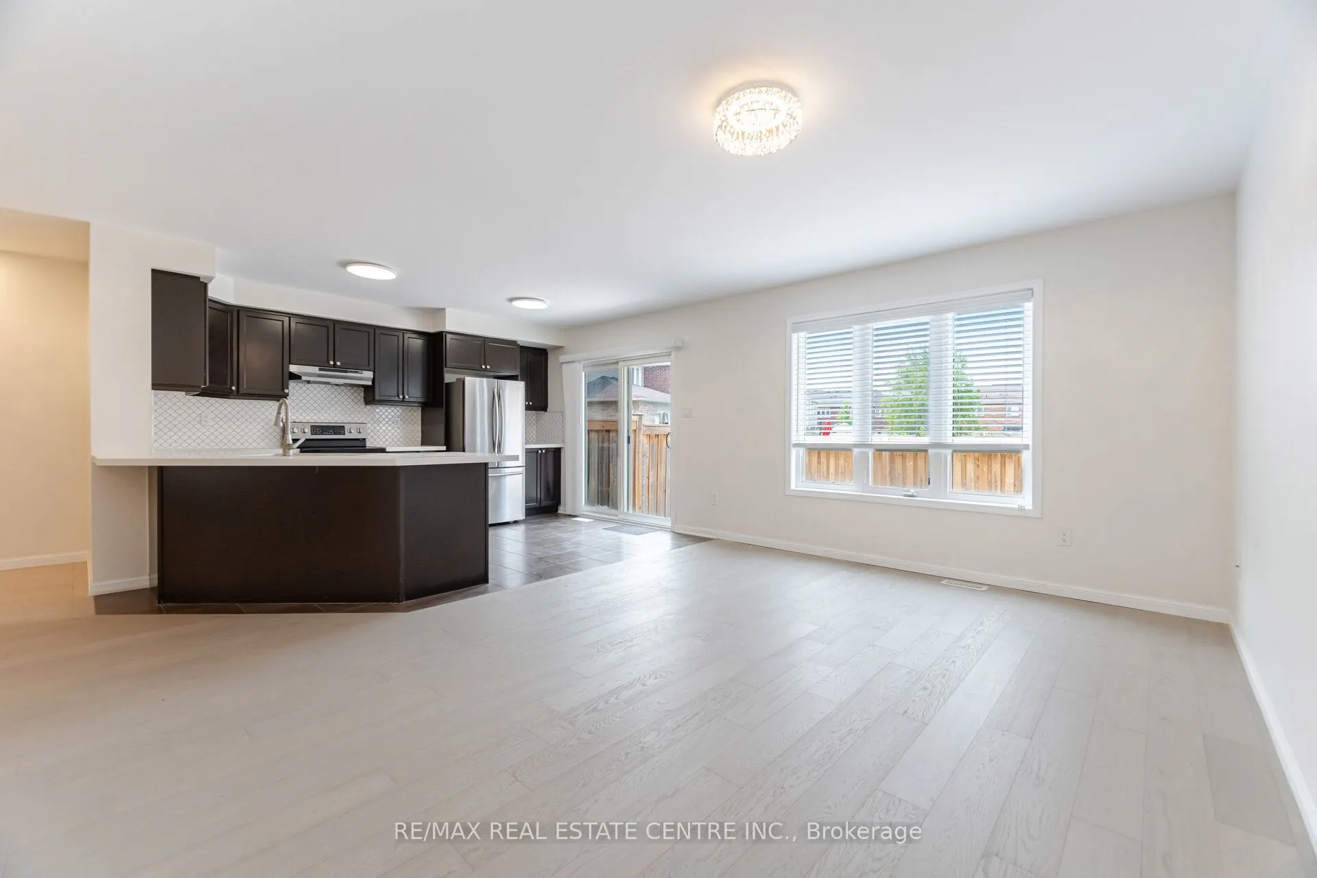 186 Gleave Terrace
